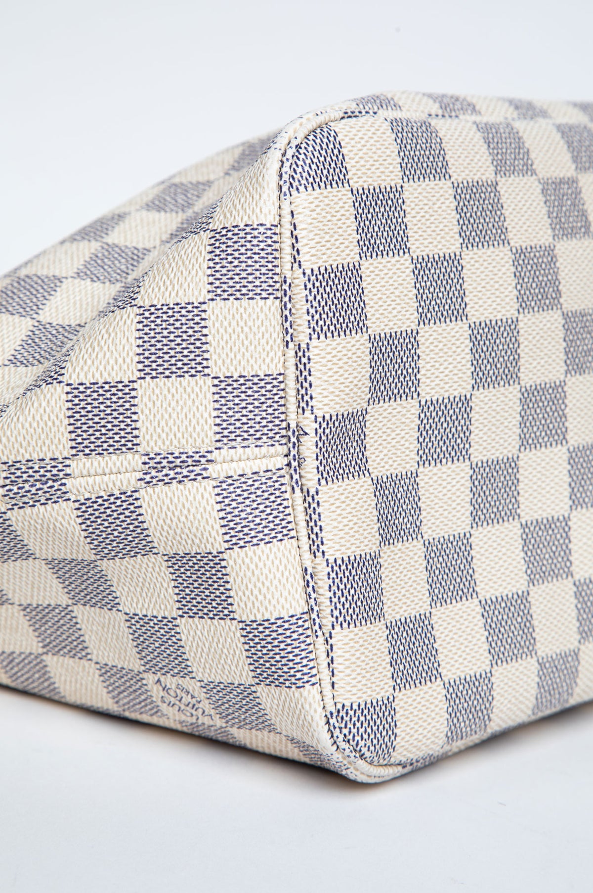 Louis Vuitton Damier Azur Neverfull MM