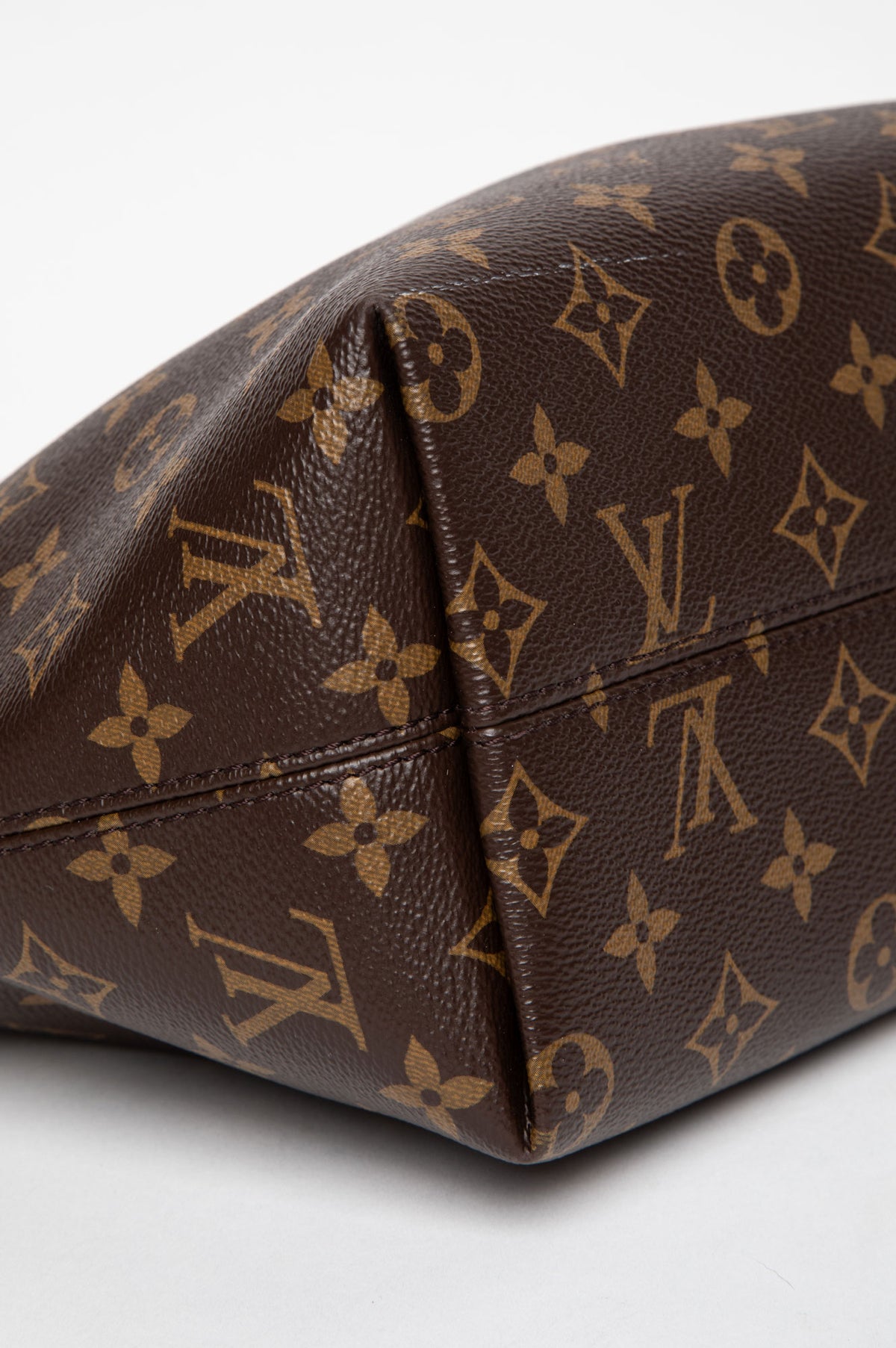 Louis Vuitton 2022 Monogram Boétie PM With Strap