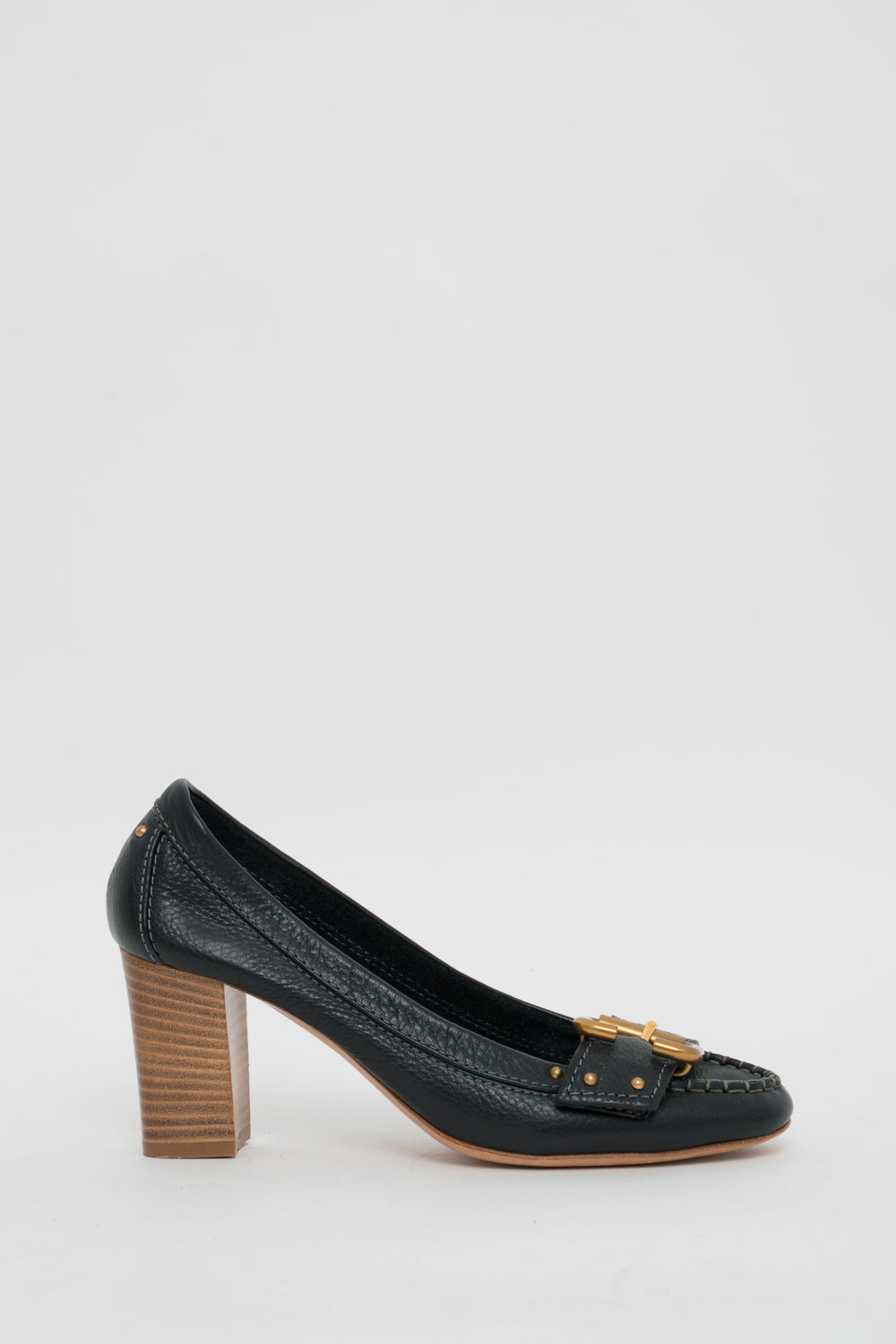 Chloe Black Leather Pumps With Gold Clasp 37