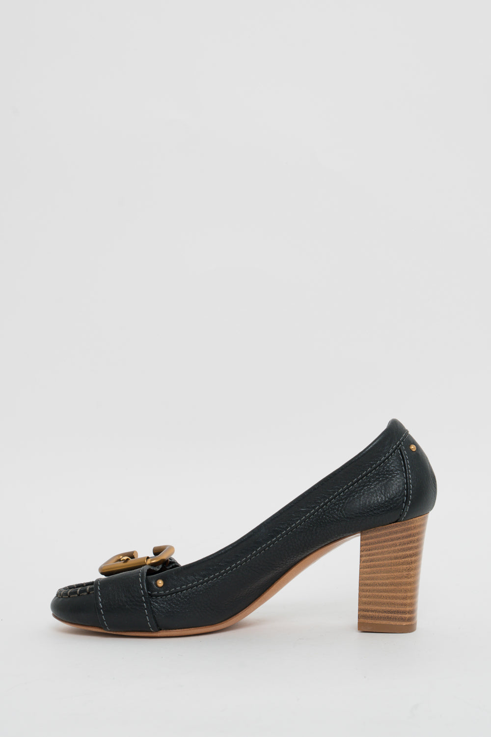 Chloe Black Leather Pumps With Gold Clasp 37