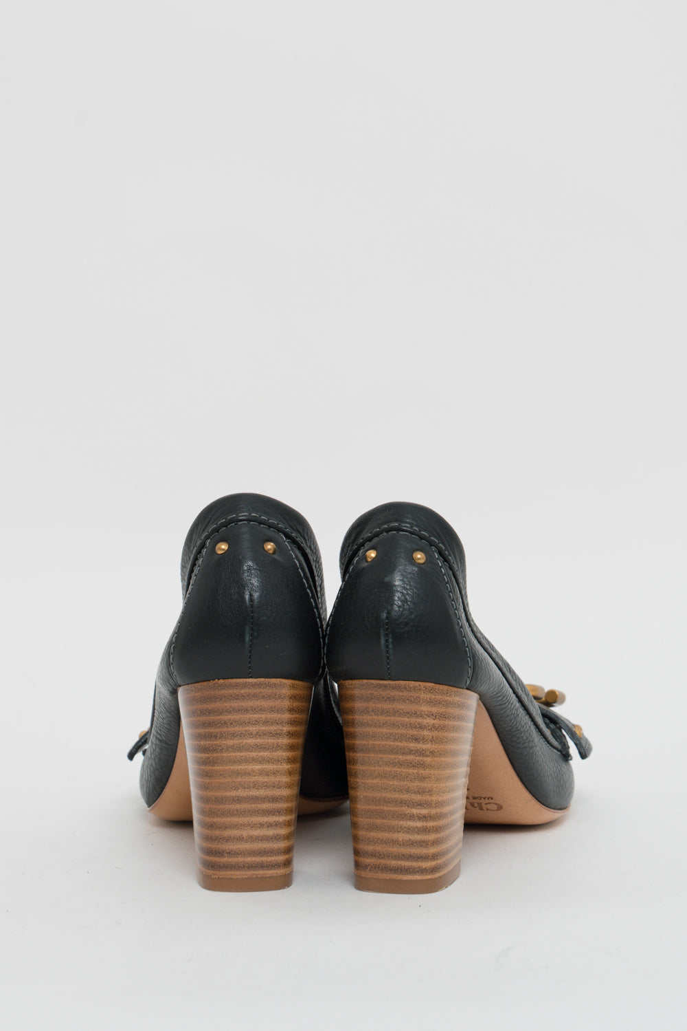 Chloe Black Leather Pumps With Gold Clasp 37