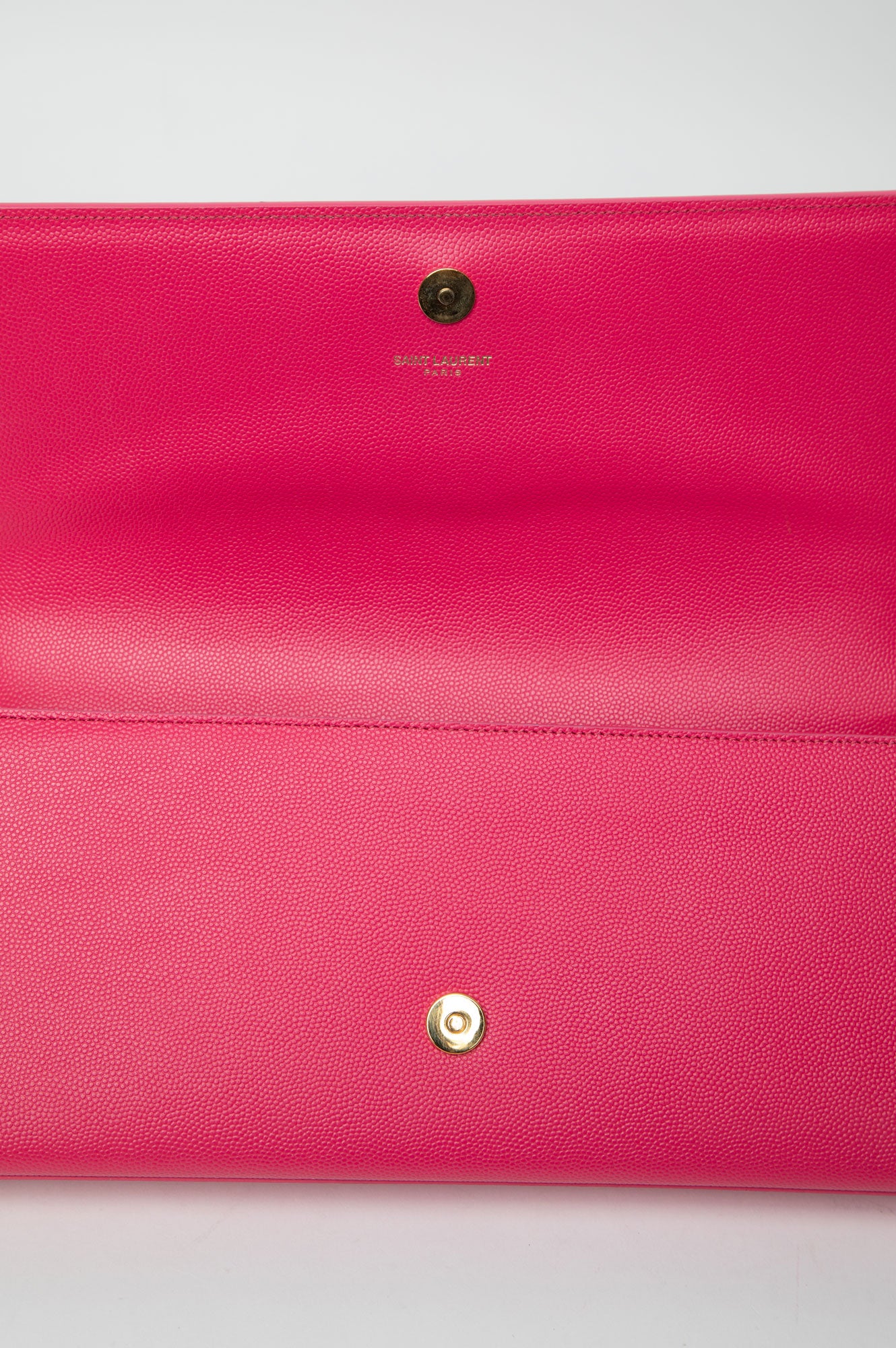 Saint Laurent Classic Monogram Cassandre Clutch Hot Pink - detail