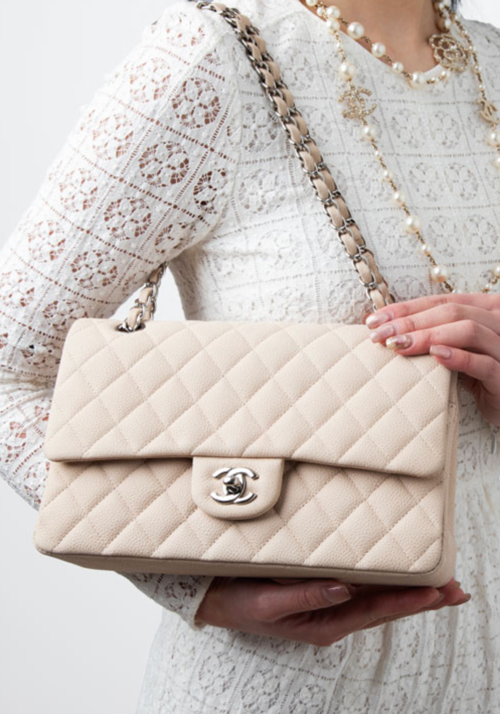 Chanel classic flap 2025 bag caviar medium beige