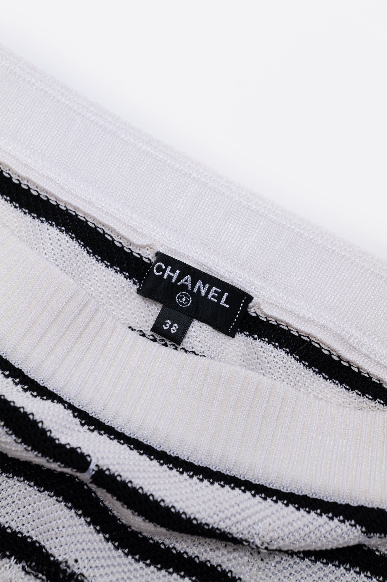 Chanel White and Black Viscose Striped Camellia Knit Skirt Size M/38