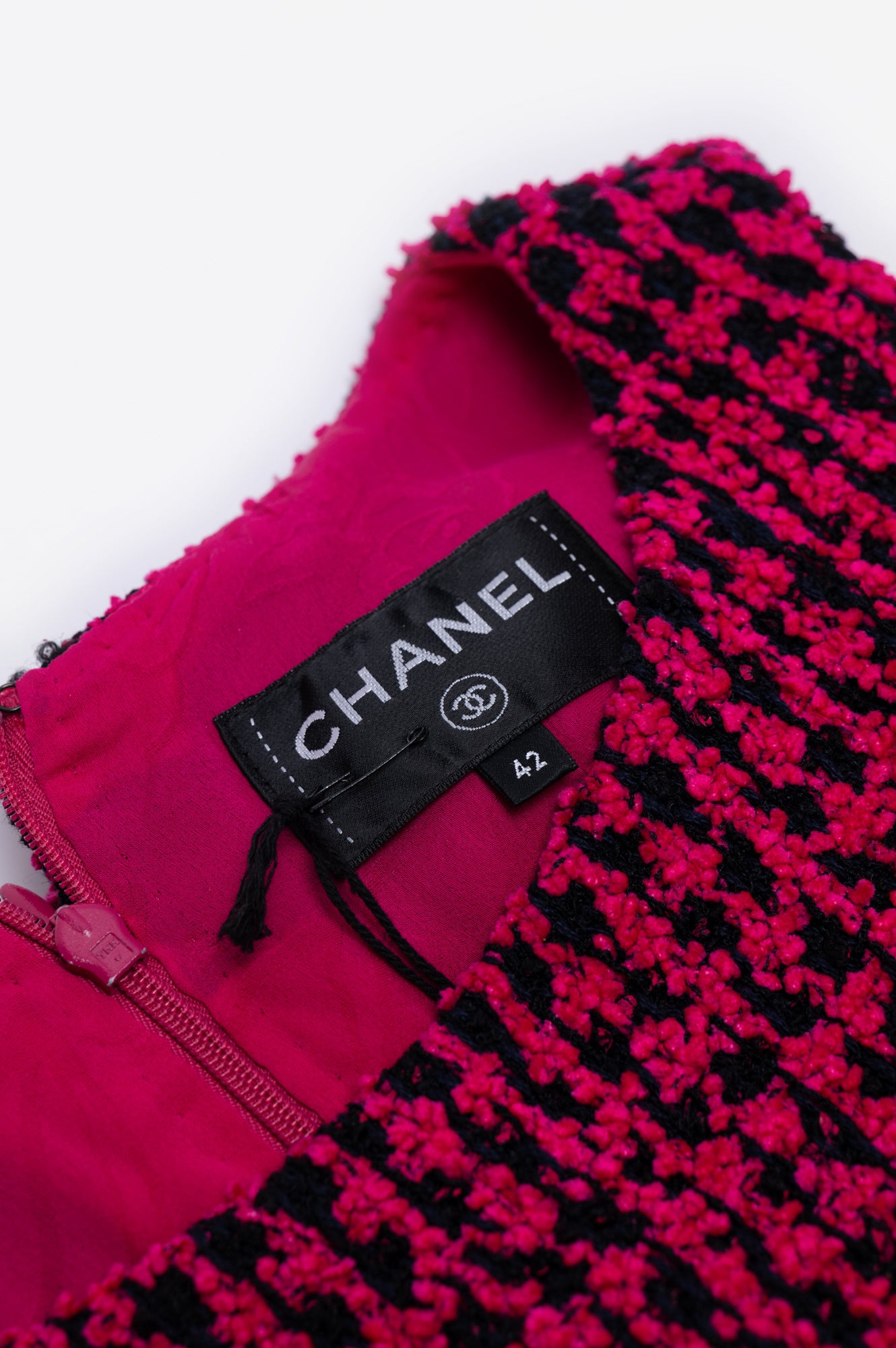 Chanel Pink Tweed 2016F Runway Dress Size 42