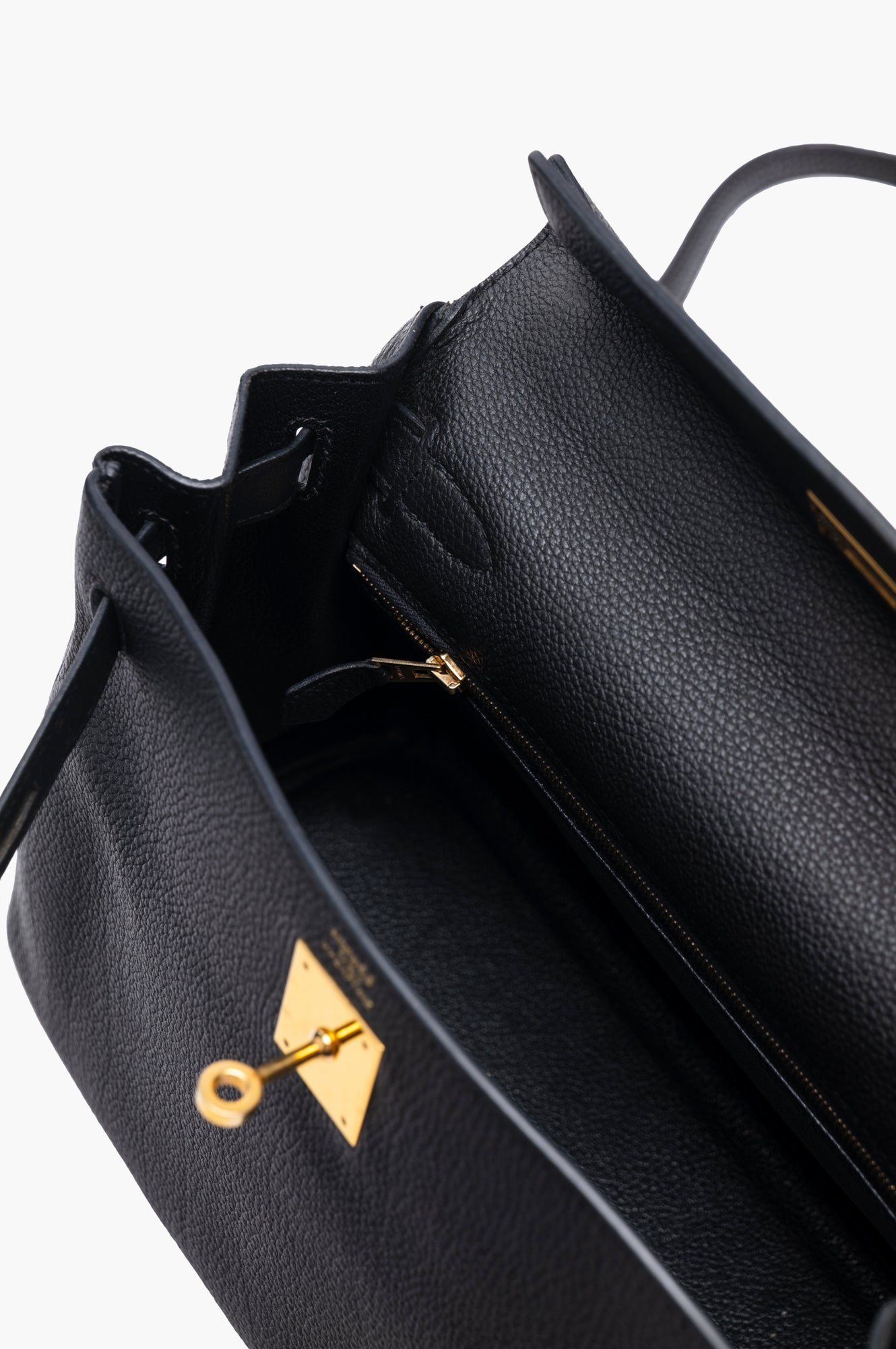 Hermes 2015 Kelly 28 Black Togo Leather Handbag