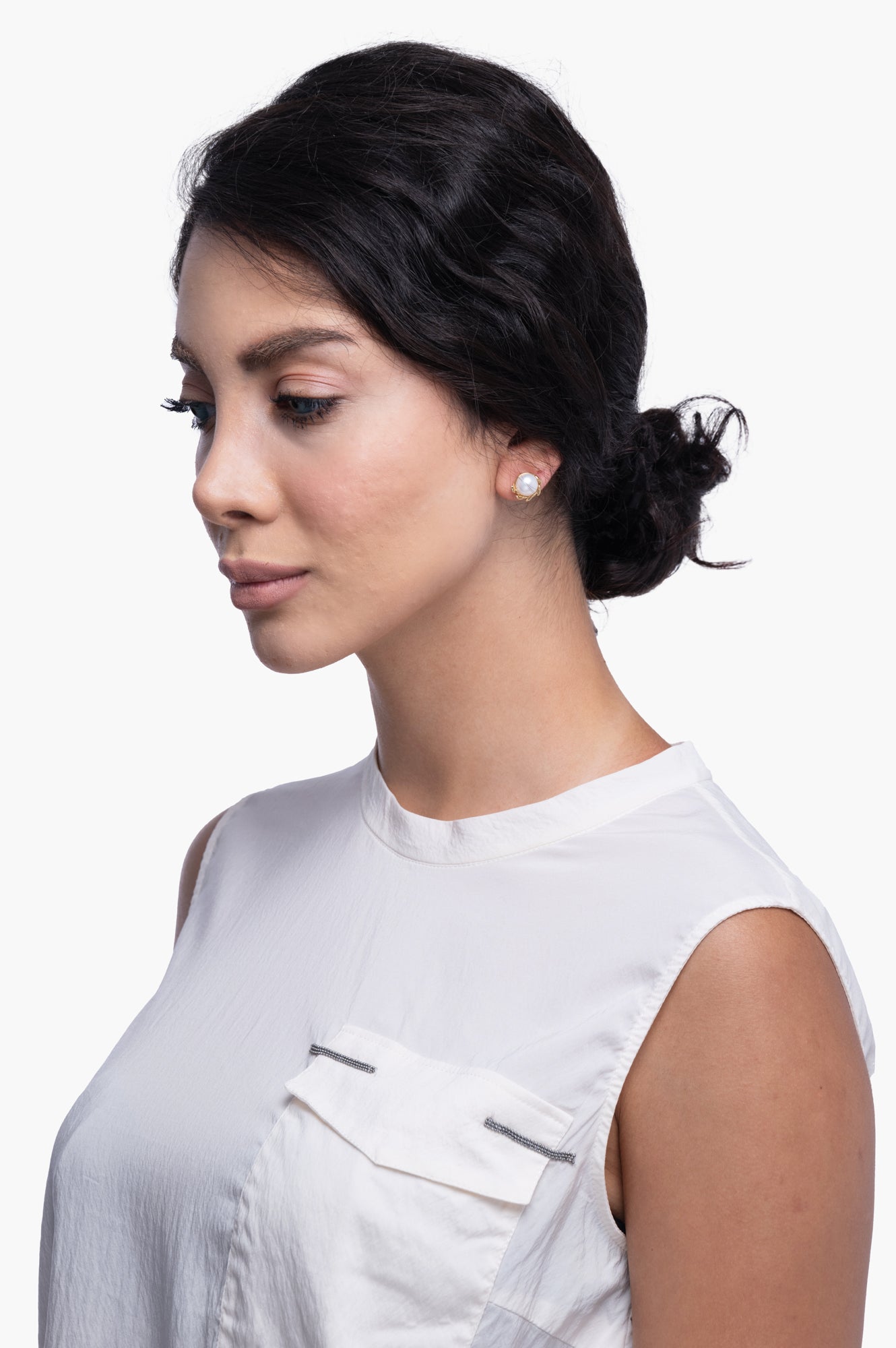 Tiffany & Co 18K Gold Olive Leaf With Pearl Stud Earring