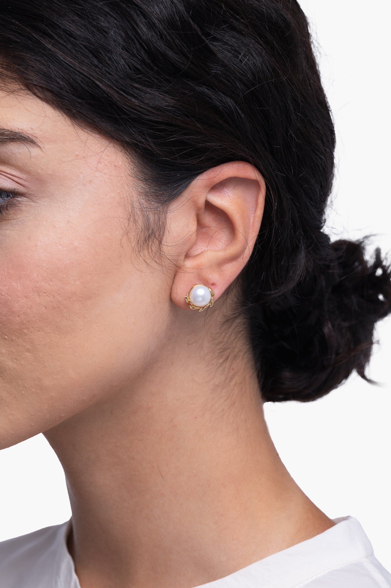 Tiffany & Co 18K Gold Olive Leaf With Pearl Stud Earring