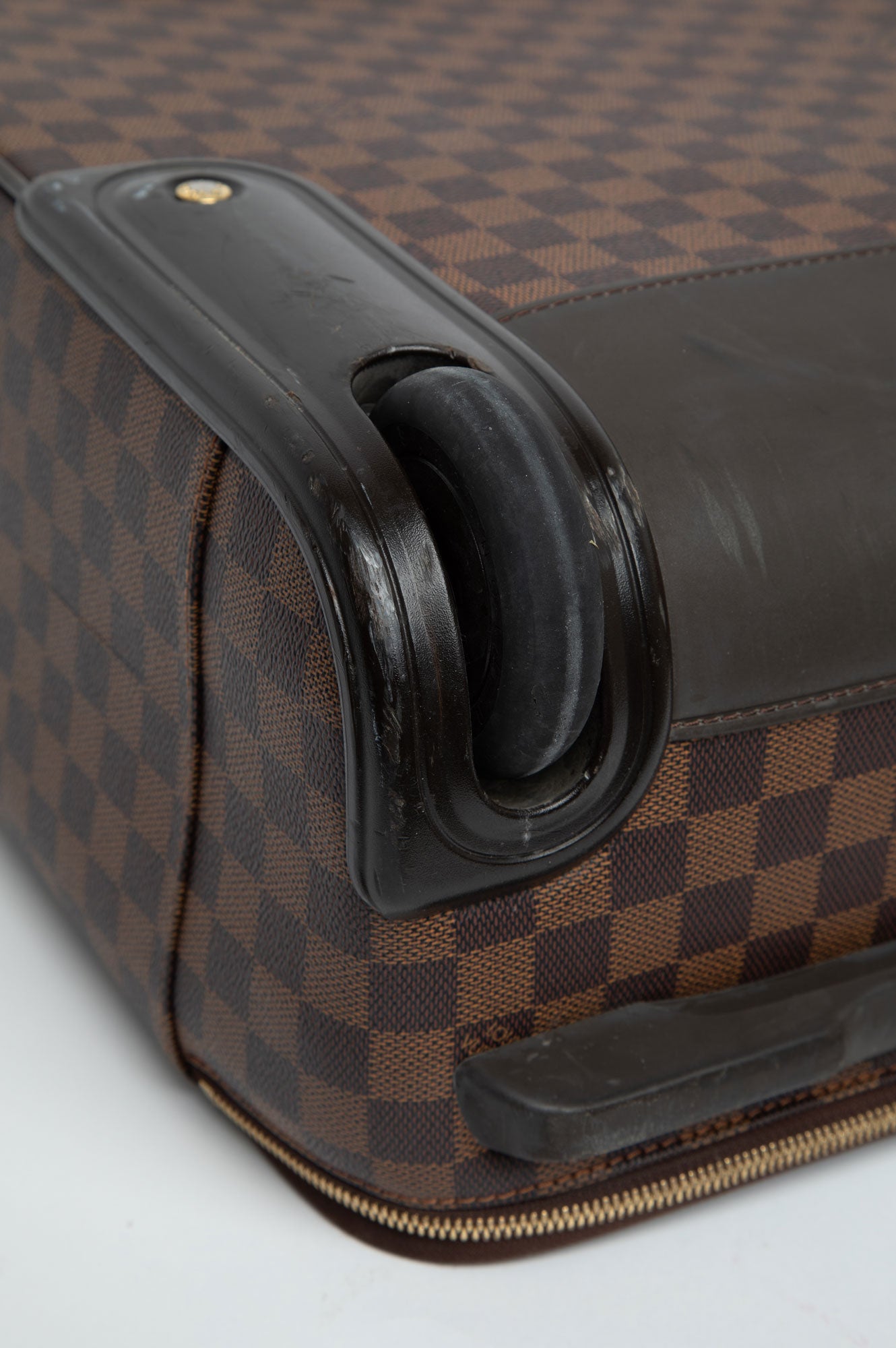 Louis Vuitton Damier Ebene 
Pegase Trolley Suitcase wheels