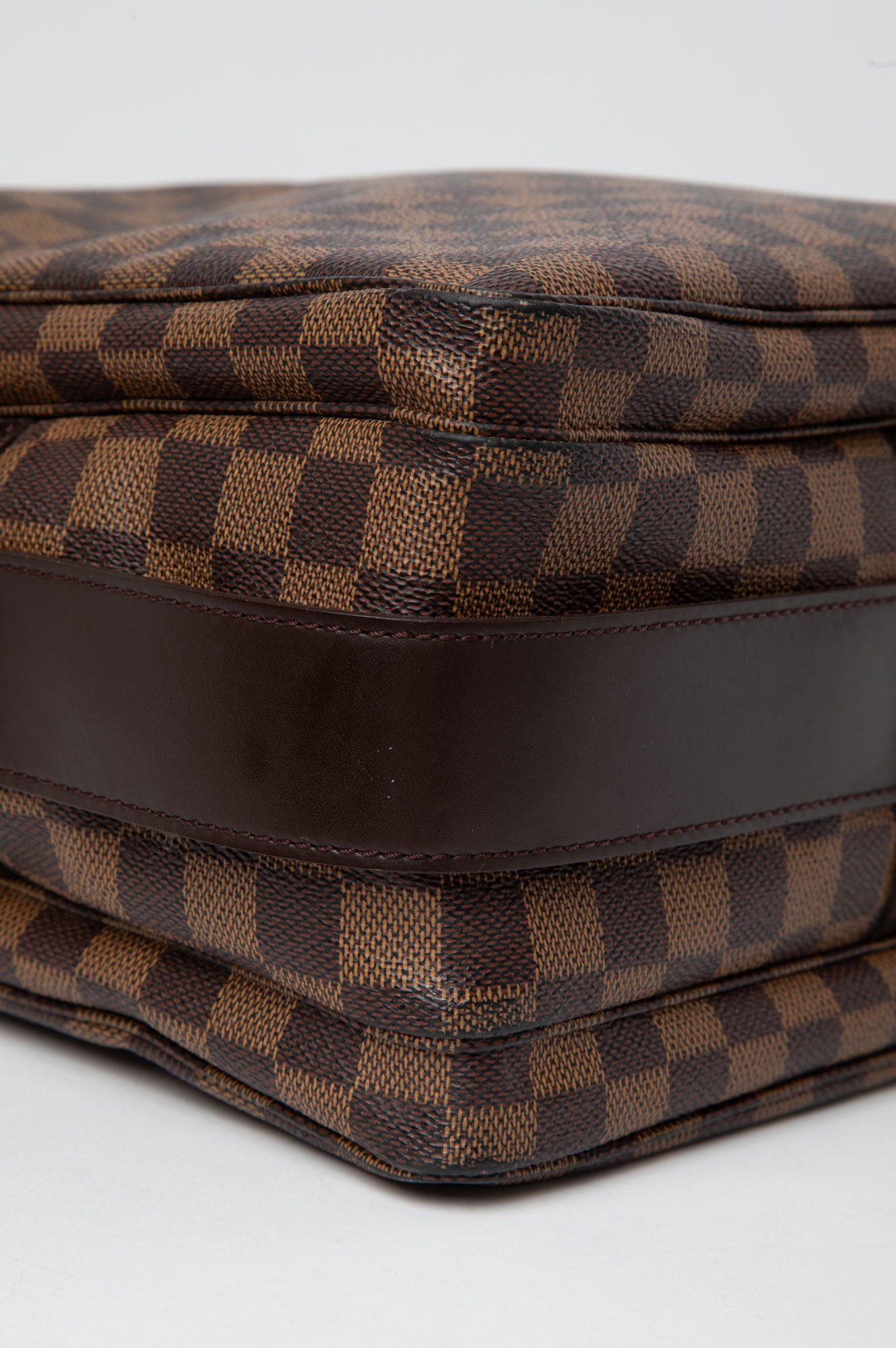 Louis Vuitton Damier Ebene Naviglio Messenger Bag