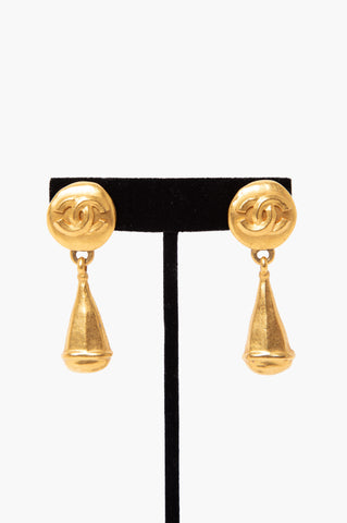 Chanel Vintage Gold Plated CC With Round Swing Clip-On Earrings