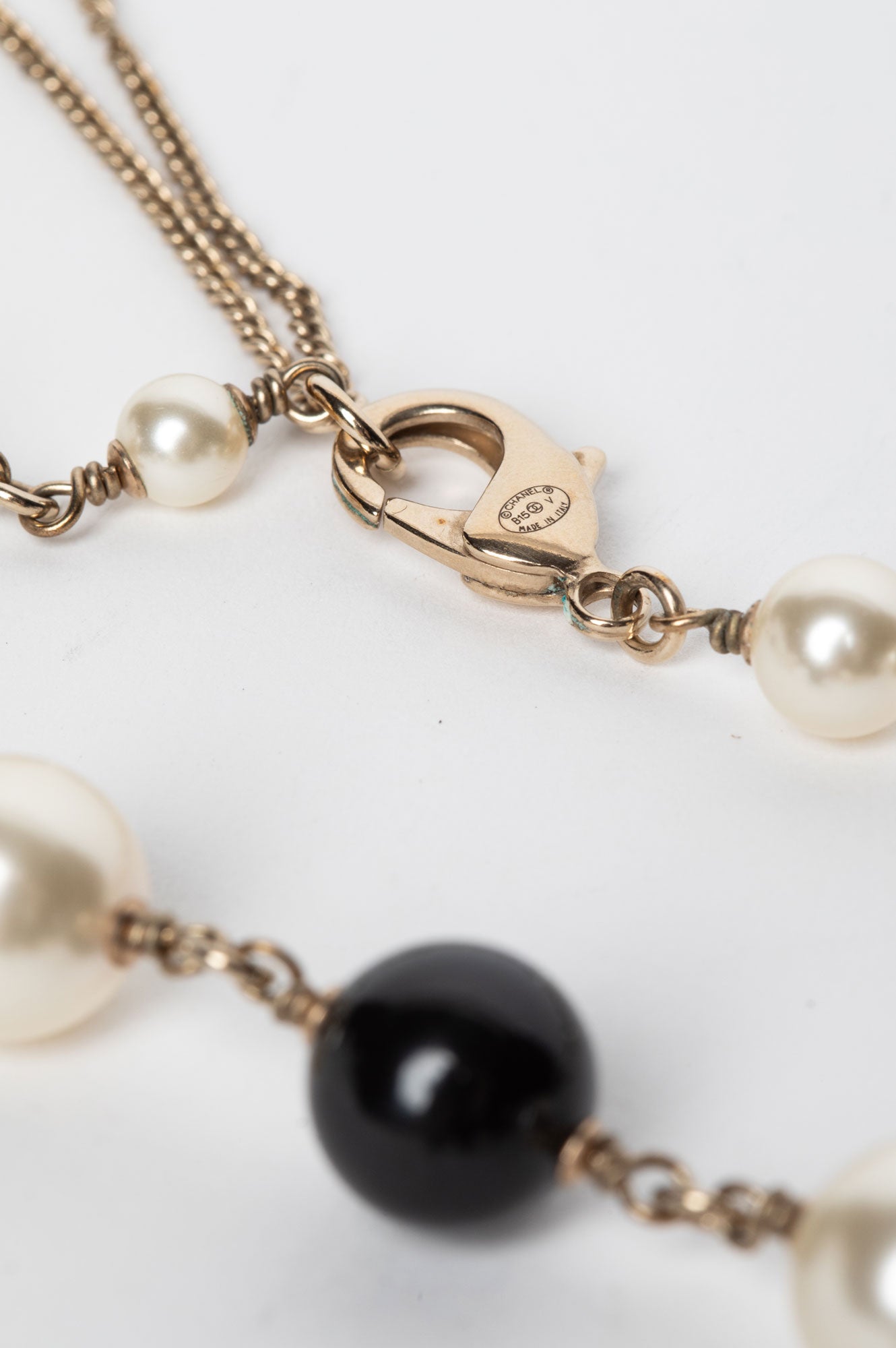 Chanel Faux Pearl Black/White Gold Plated CC Necklace