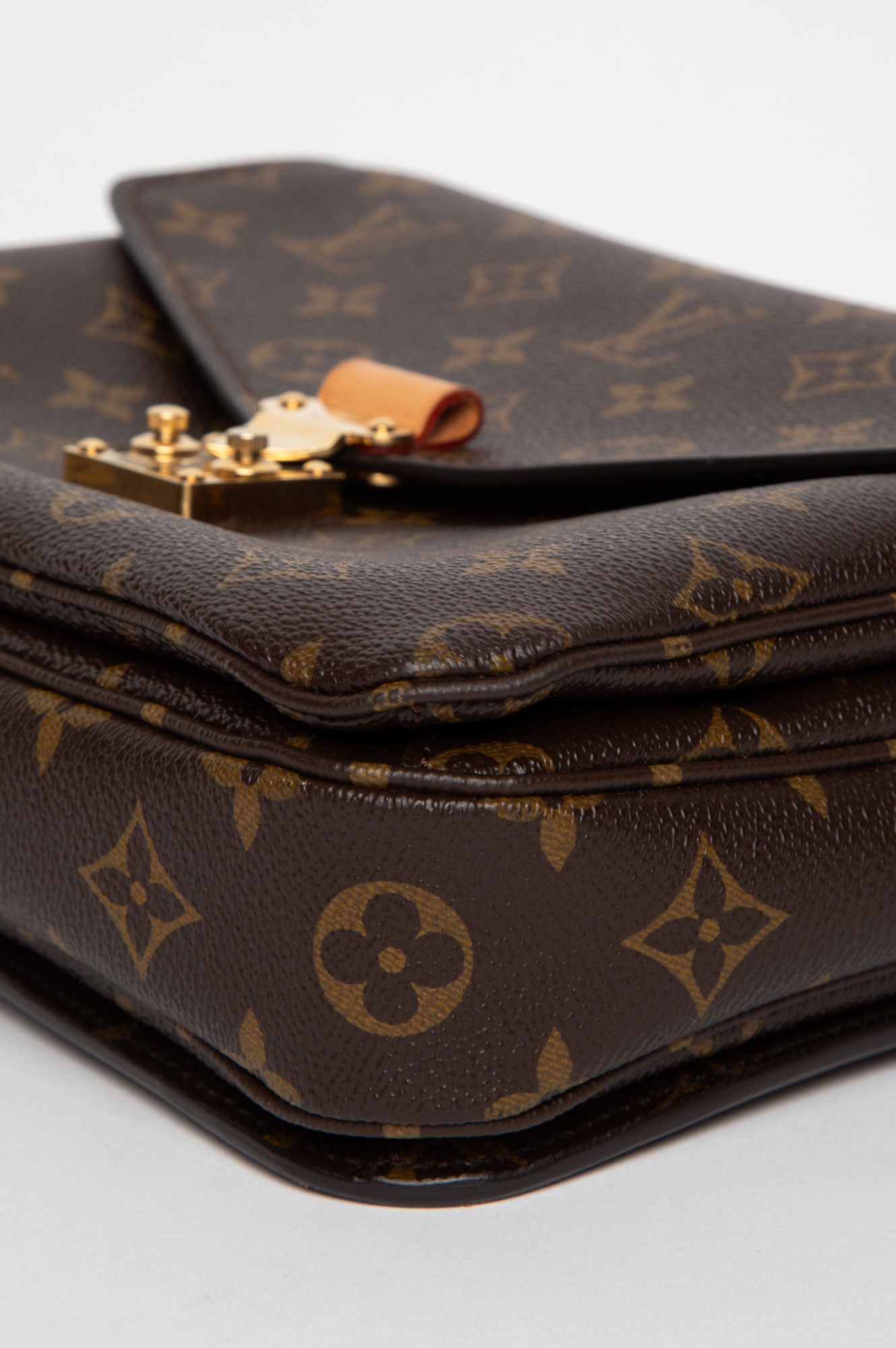 Louis Vuitton Monogram Metis Pochette Bag