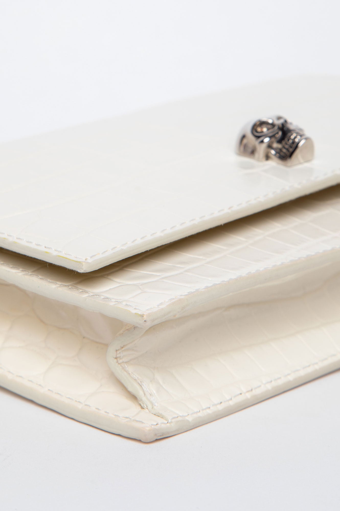 Alexander McQueen White Croc-Embossed Double Chain Skull Bag