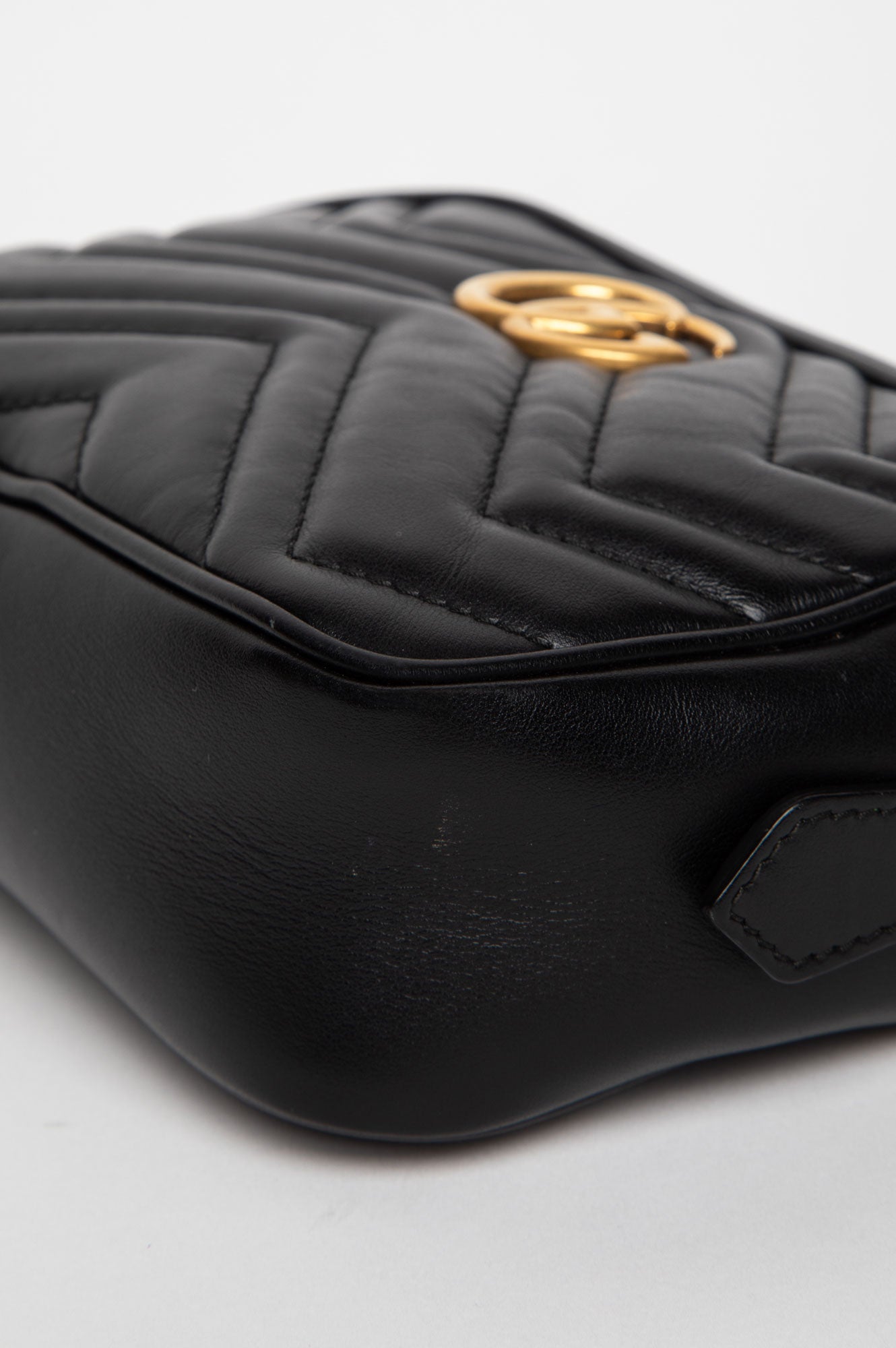 Gucci GG Marmont Matelasse Mini Camera Bag
