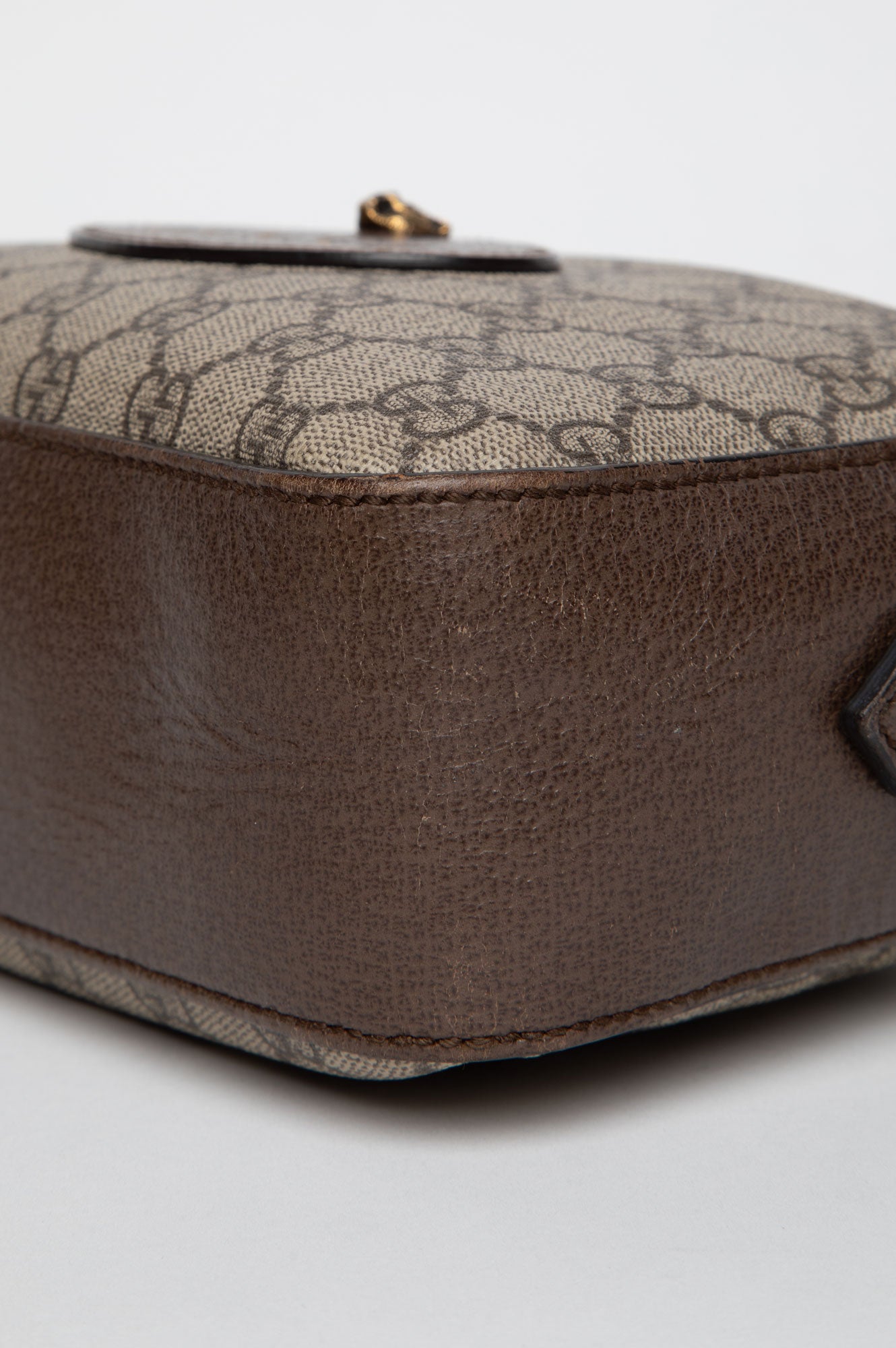Gucci GG Supreme Neo Vintage Camera Bag