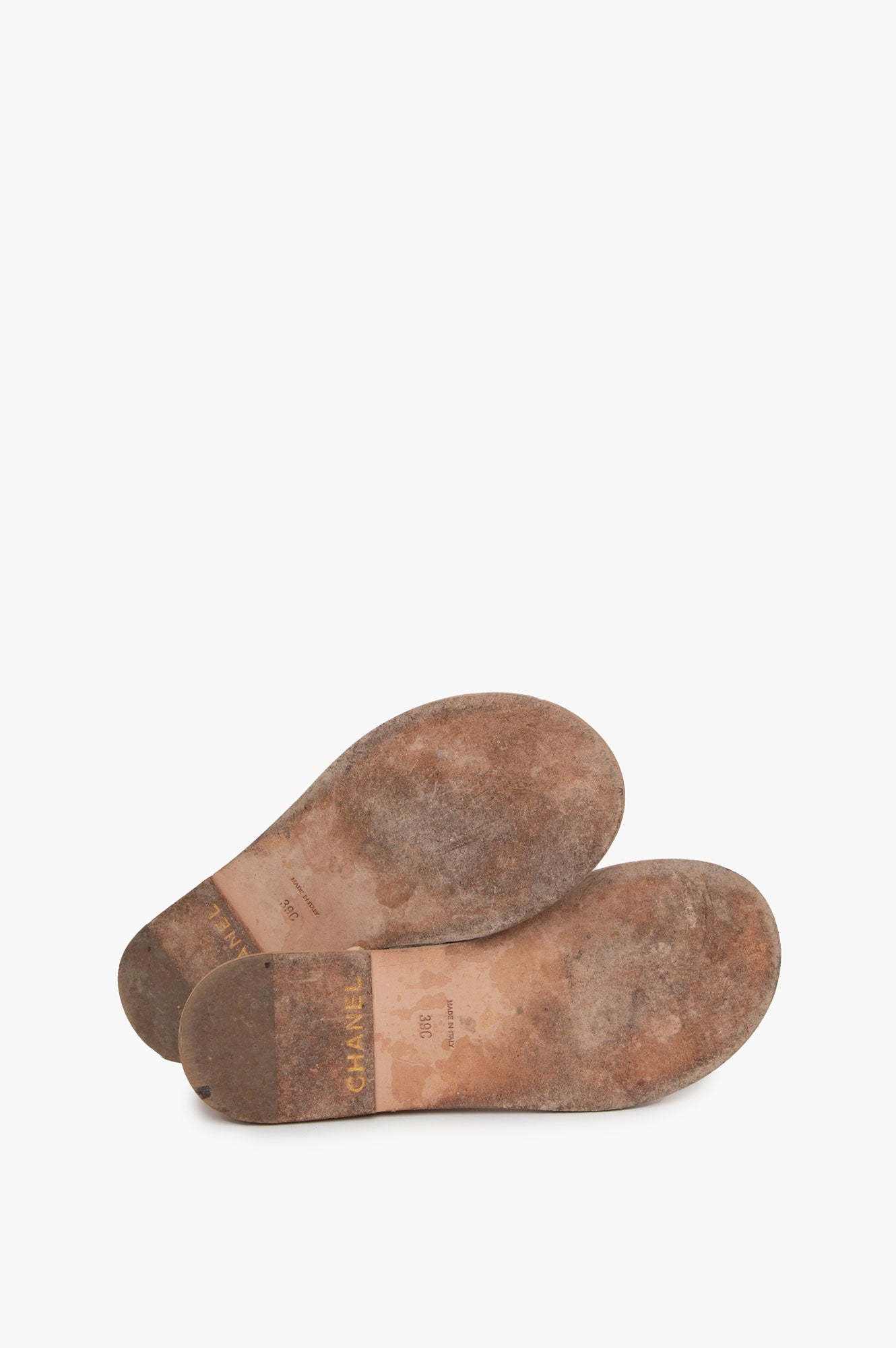 Chanel Beige Lambskin Chain Thong Sandals Size 39C