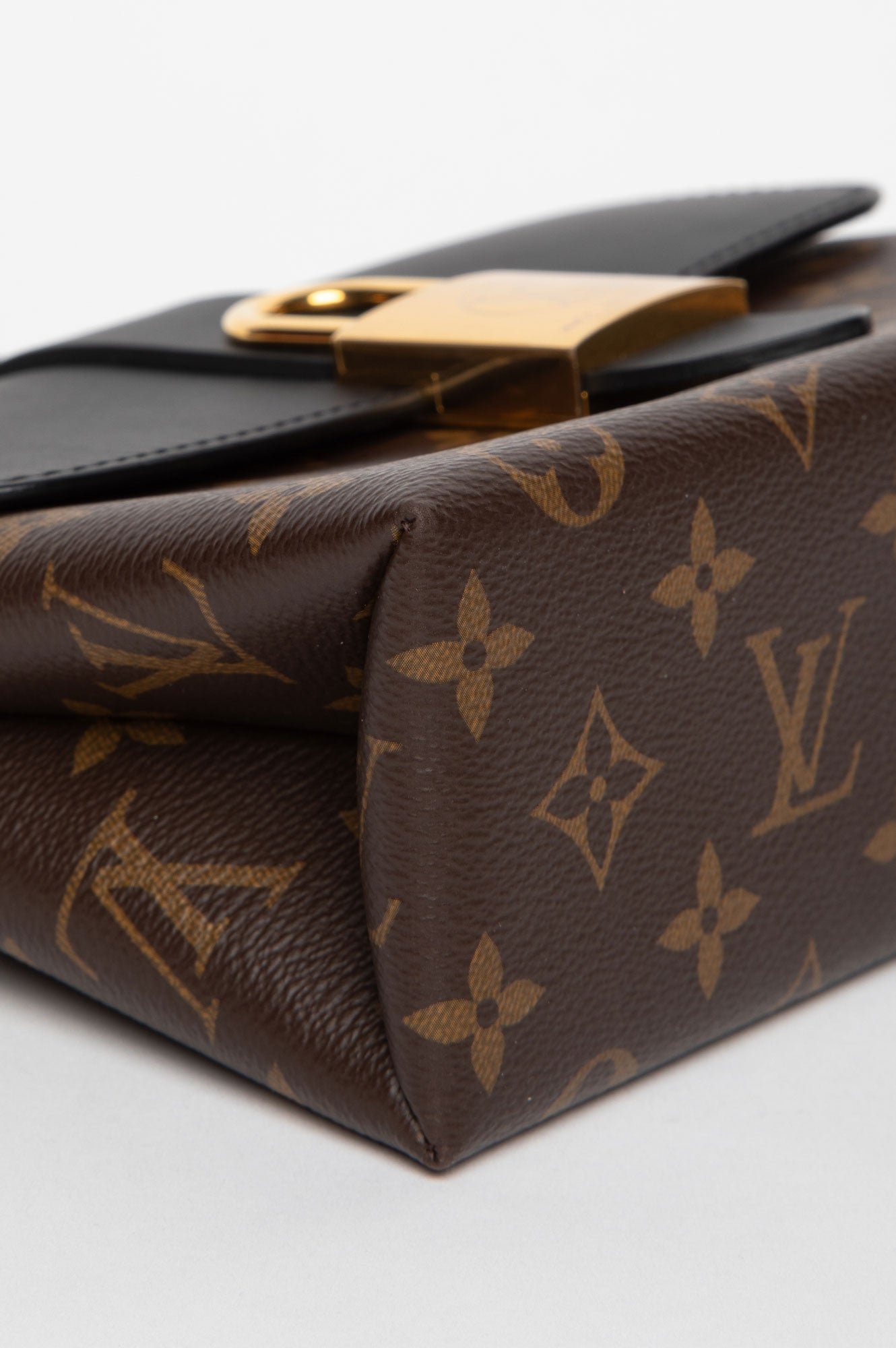 Louis Vuitton Monogram Locky BB