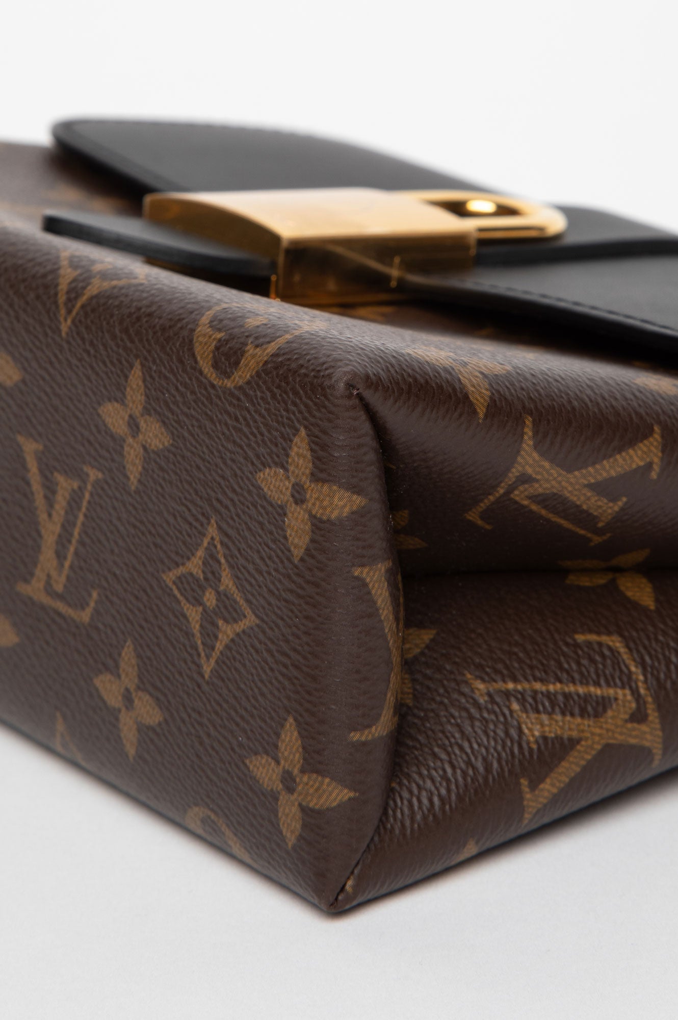 Louis Vuitton Monogram Locky BB