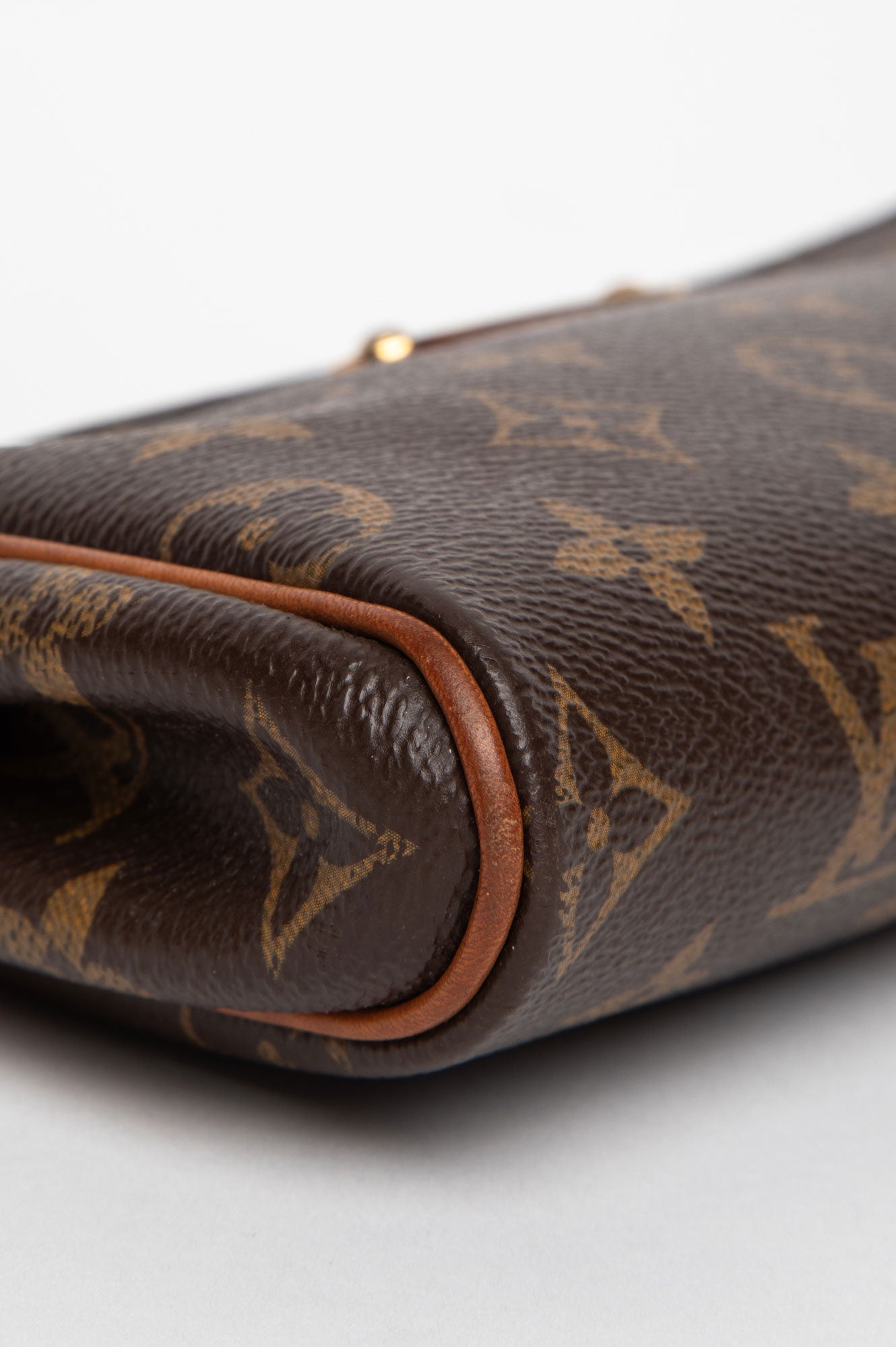 Louis Vuitton Monogram Eva Pochette With Strap