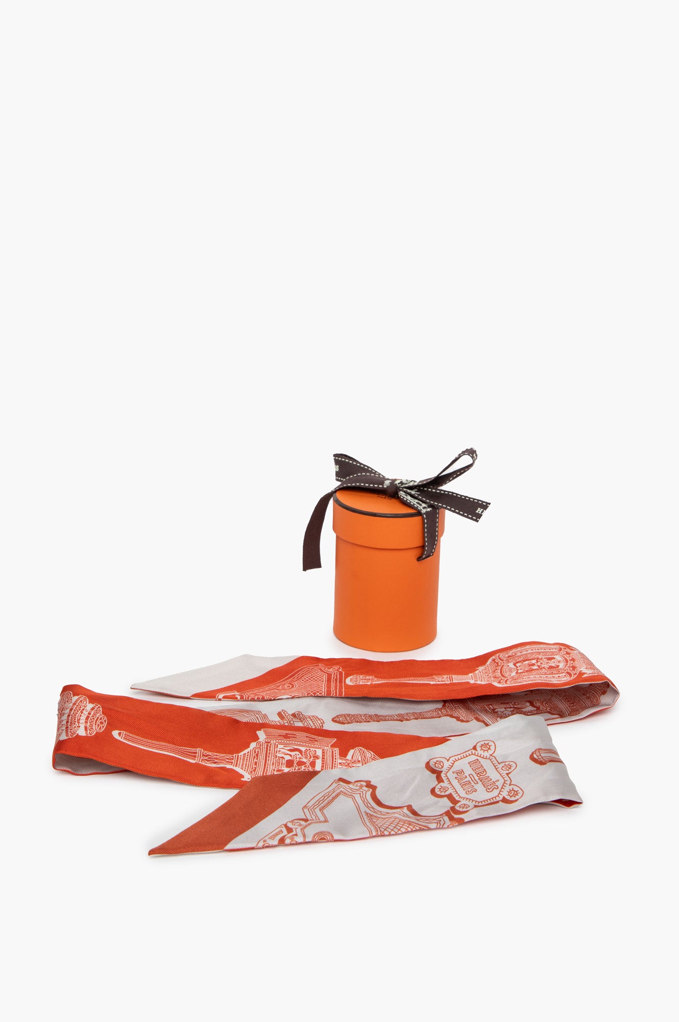 Hermès Orange Silk Merveilleuses Lanternes Twilly