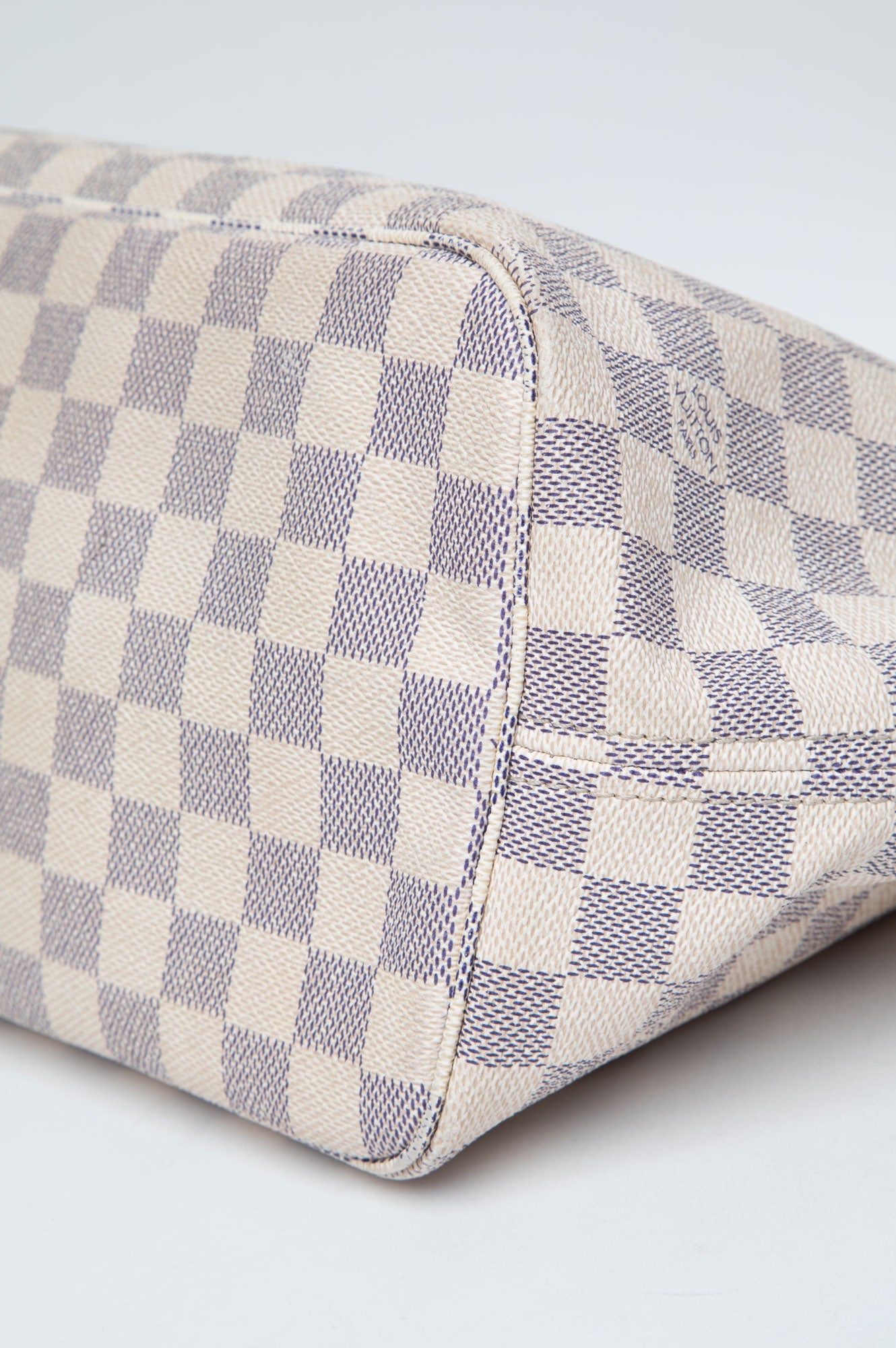 Louis Vuitton Damier Azur Neverfull MM