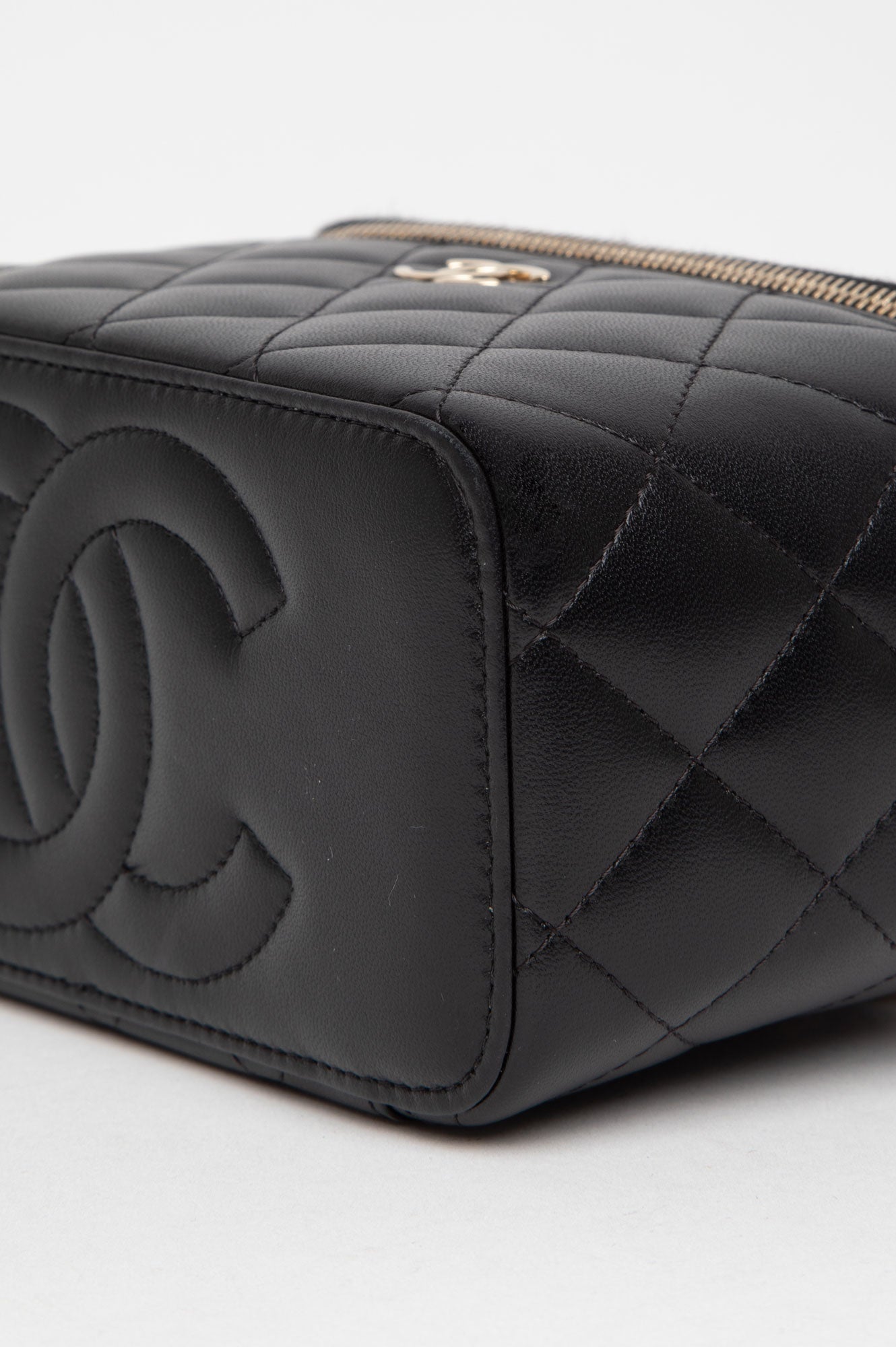 Chanel Black Lambskin Quilted Top Handle Vanity Case with Chain