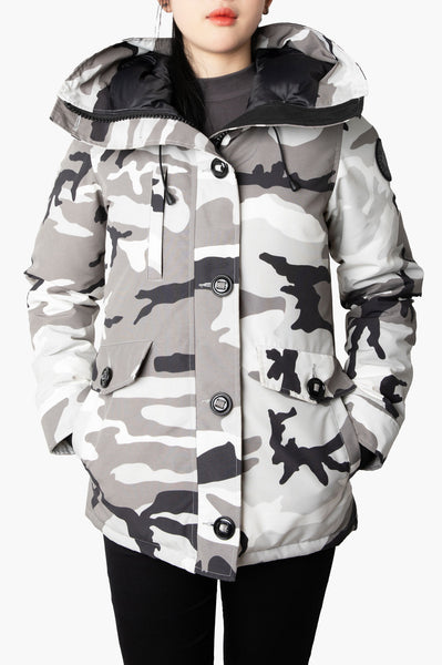 Canada Goose Camouflage Print Down Jacket With Hood size XS