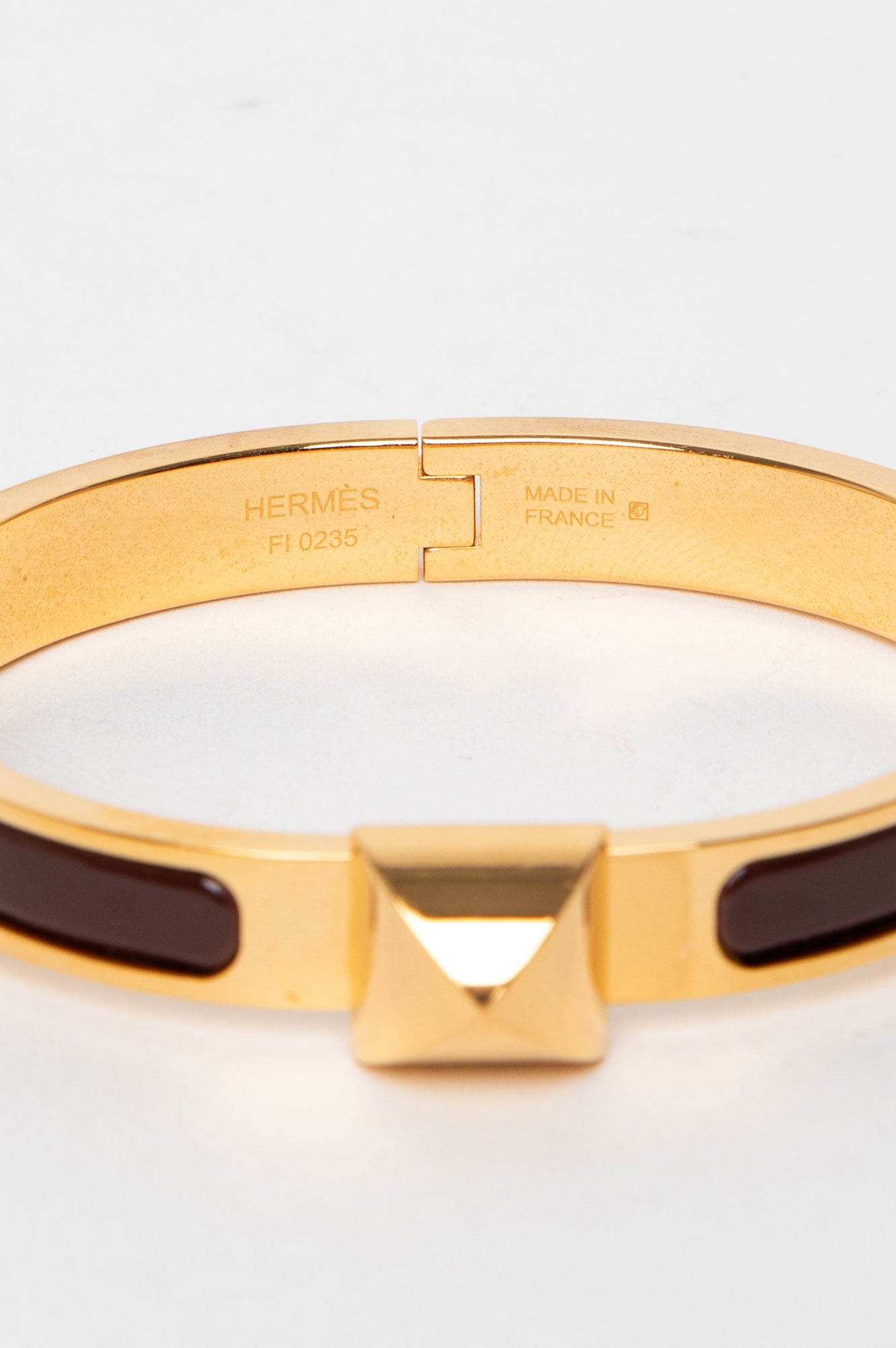 Hermès Yellow Gold Plated Cacao Mini Clic Medor Bracelet