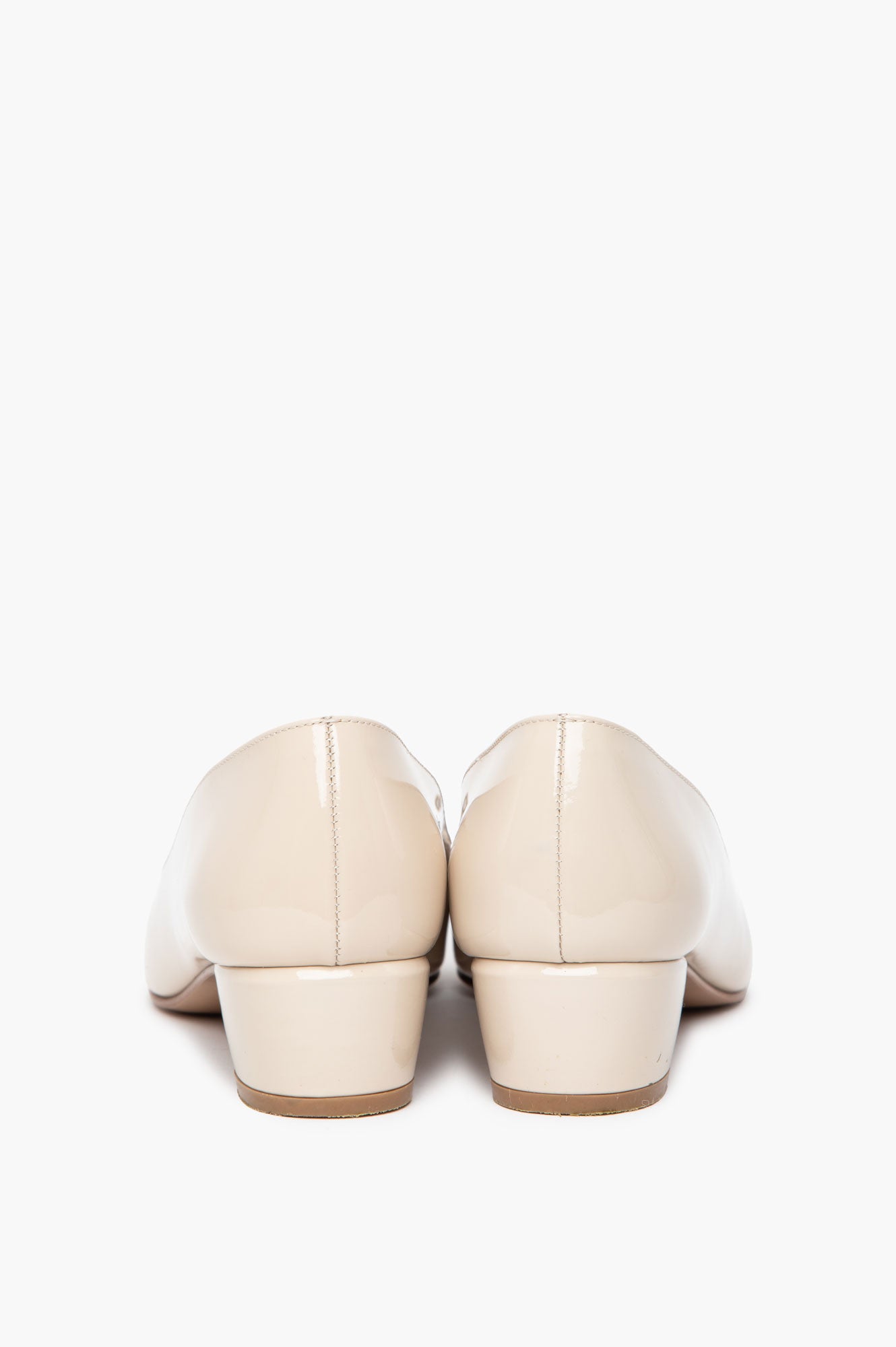 Salvatore Ferragamo Beige Patent Vara 1 Pump