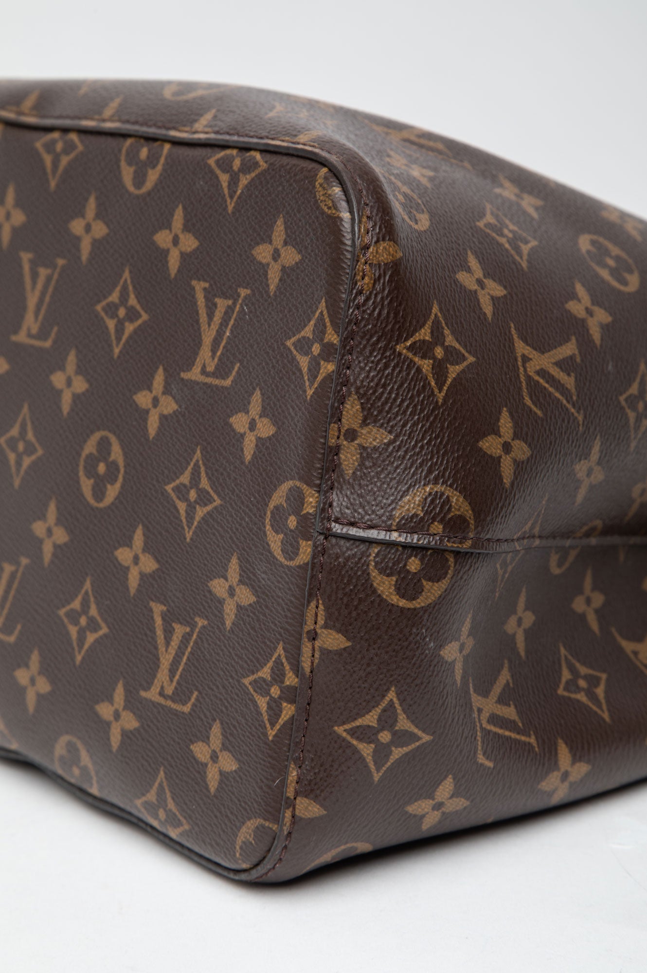 Louis Vuitton Monogram/Rose Poudre Pink MM NeoNoe Bucket Bag