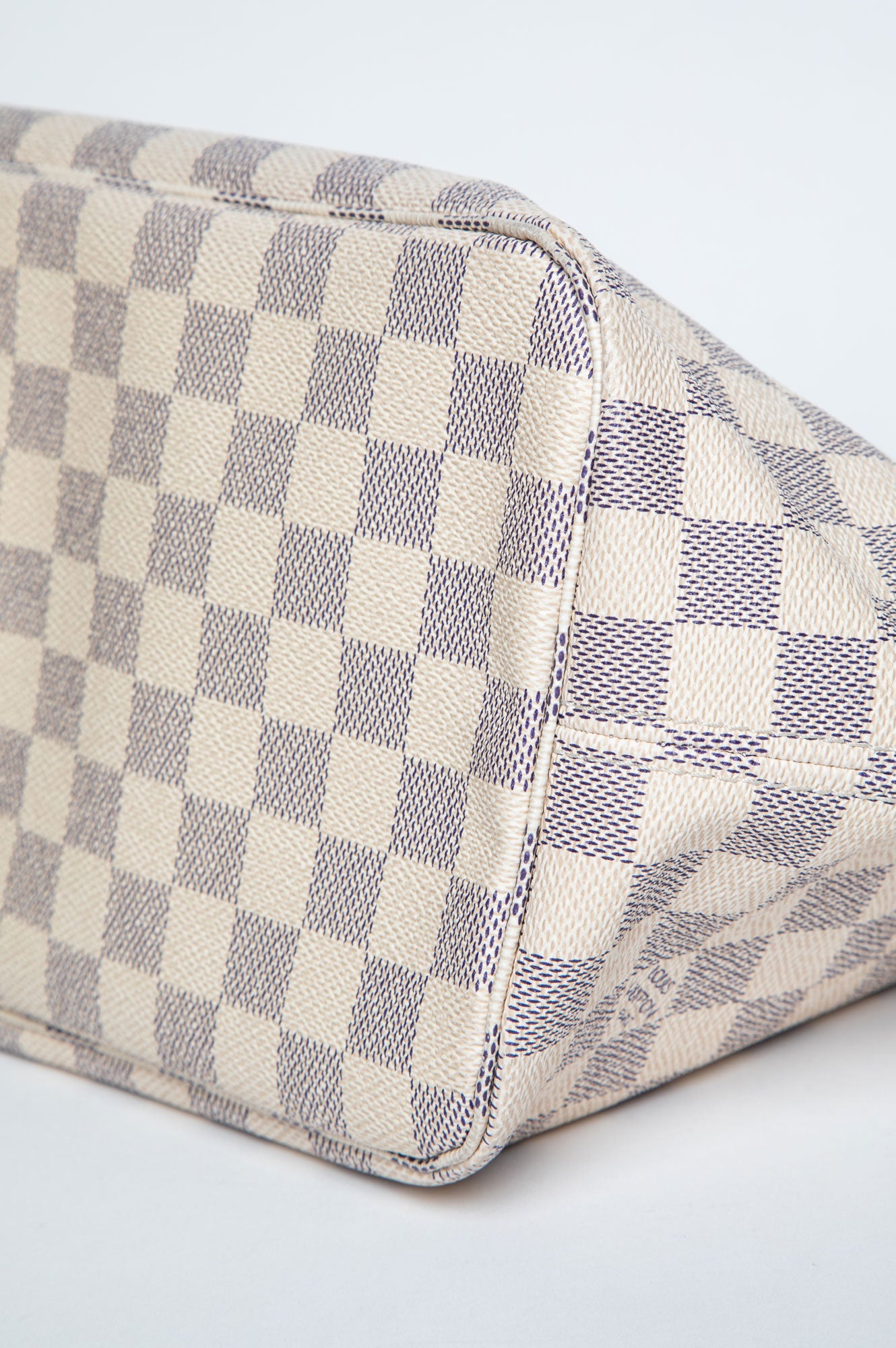 Louis Vuitton Damier Azur Neverfull MM with Pouch