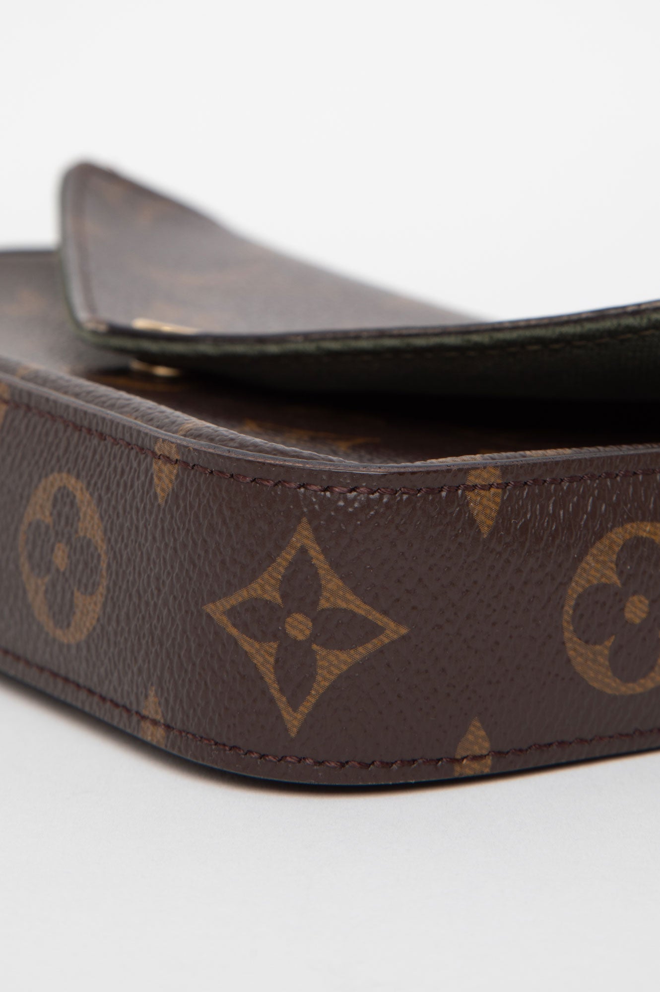 Louis Vuitton Monogram Felicia Strap & Go Bag