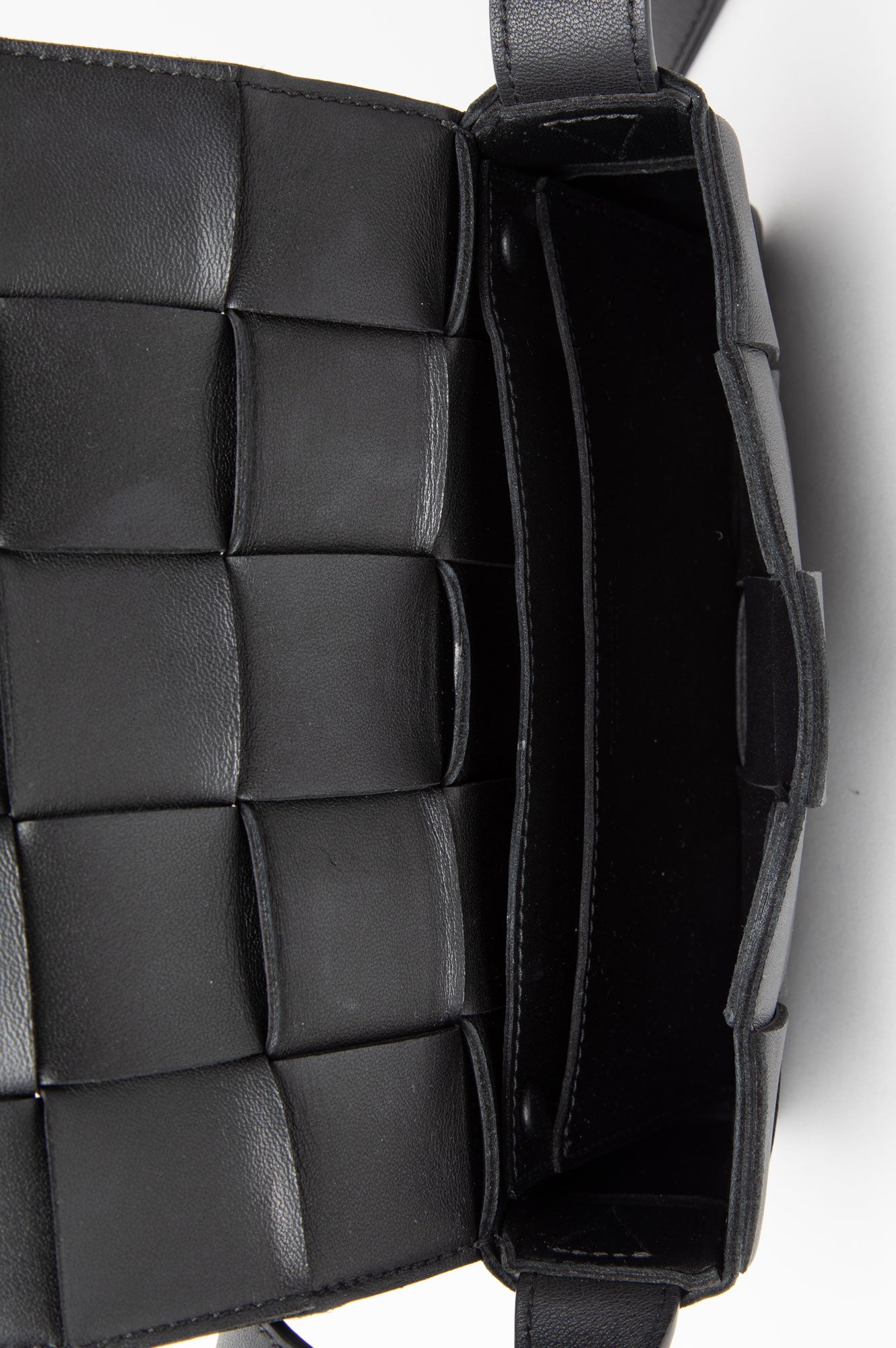 Bottega Veneta Black Inrecciato Lambskin Cassette Bag