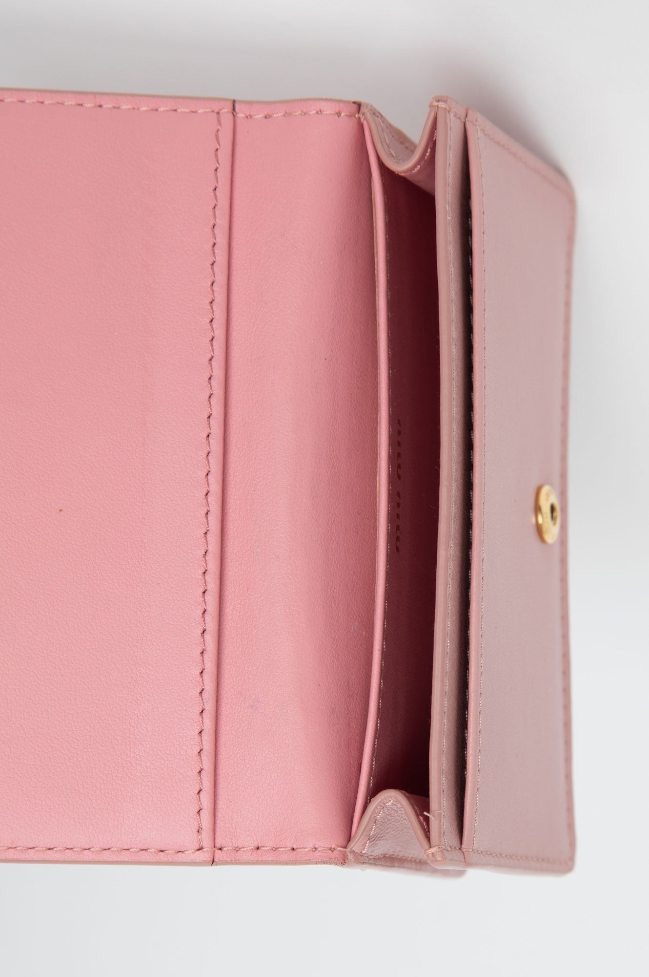 Miu Miu Pink Leather Bow Zip Wallet
