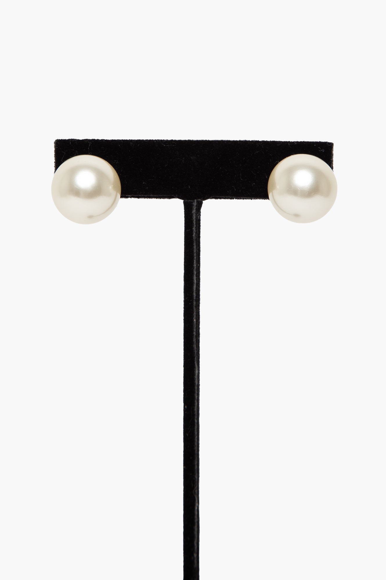 Christian Dior Tribales Pearl Earrings