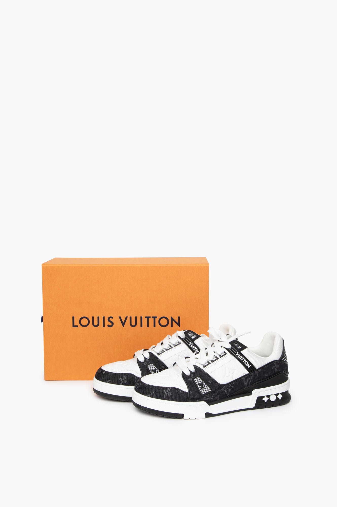 Louis Vuitton Black Trainer Sneaker Size 38