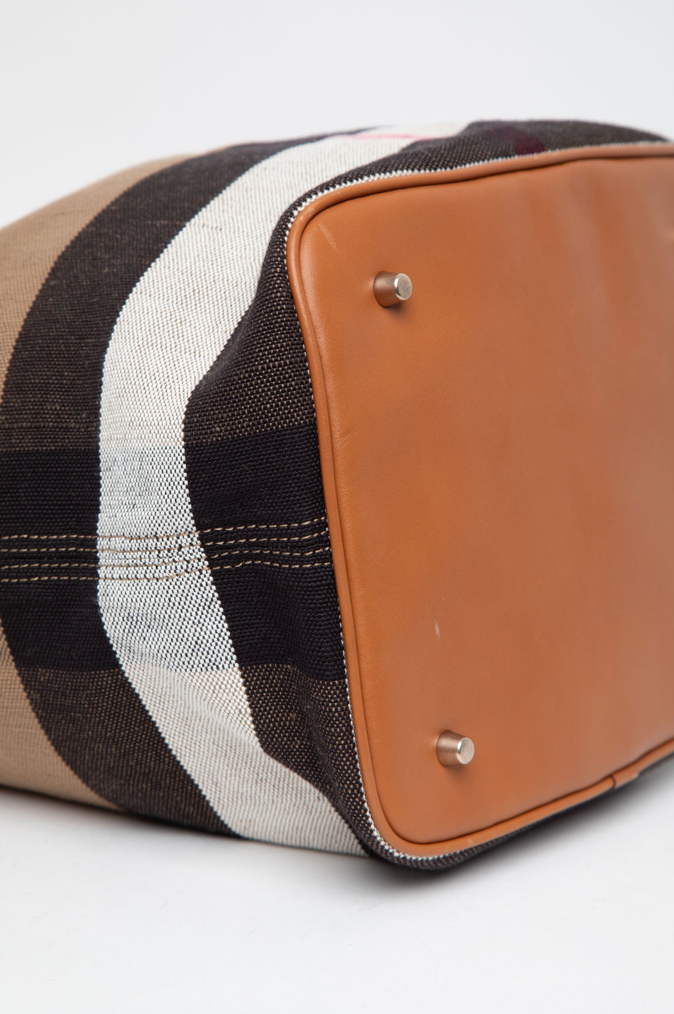 Burberry Nova Check Ashby Bucket Bag