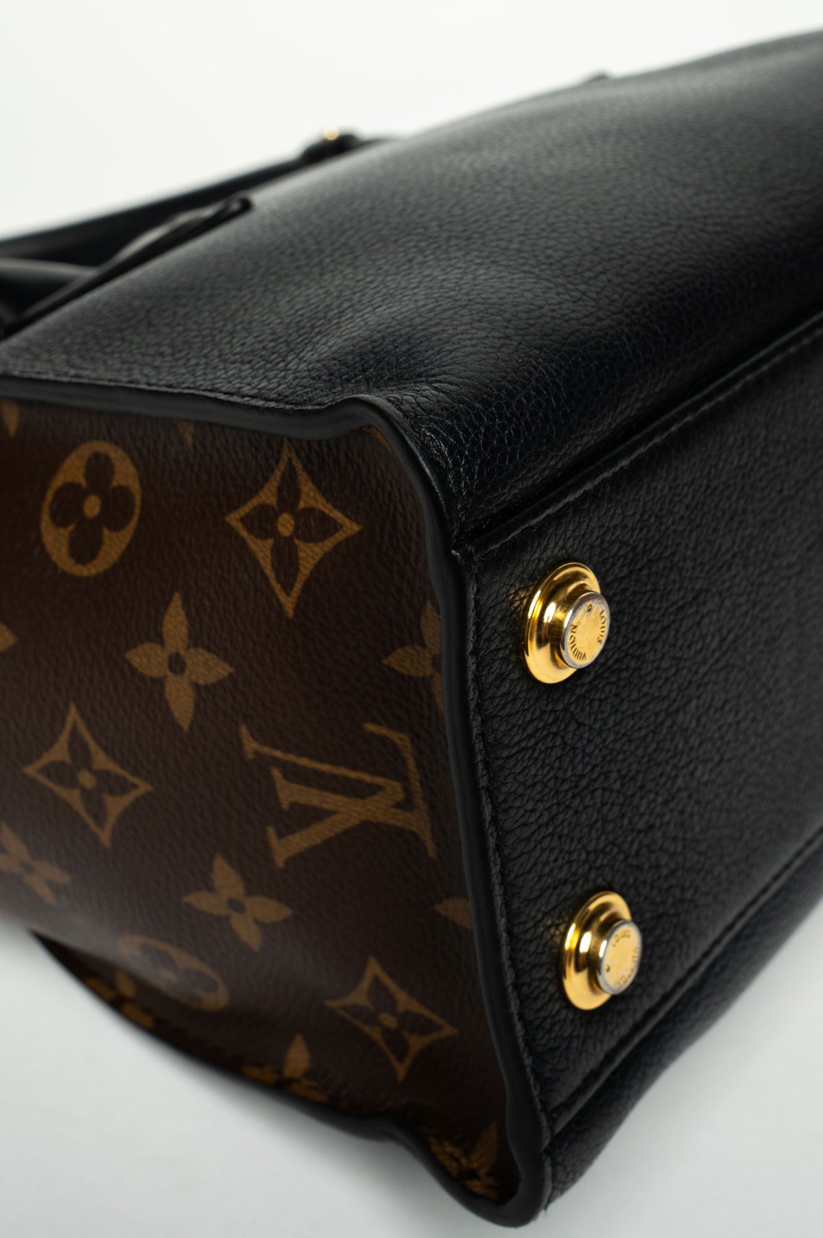 Louis Vuitton Black Leather Monogram Canvas On My Side PM