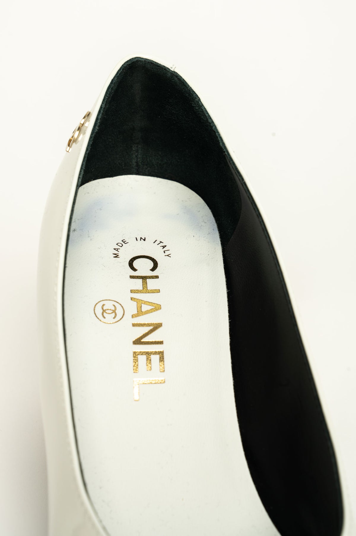Chanel White Patent Black Cap-Toe Classic Pumps Size 36.5