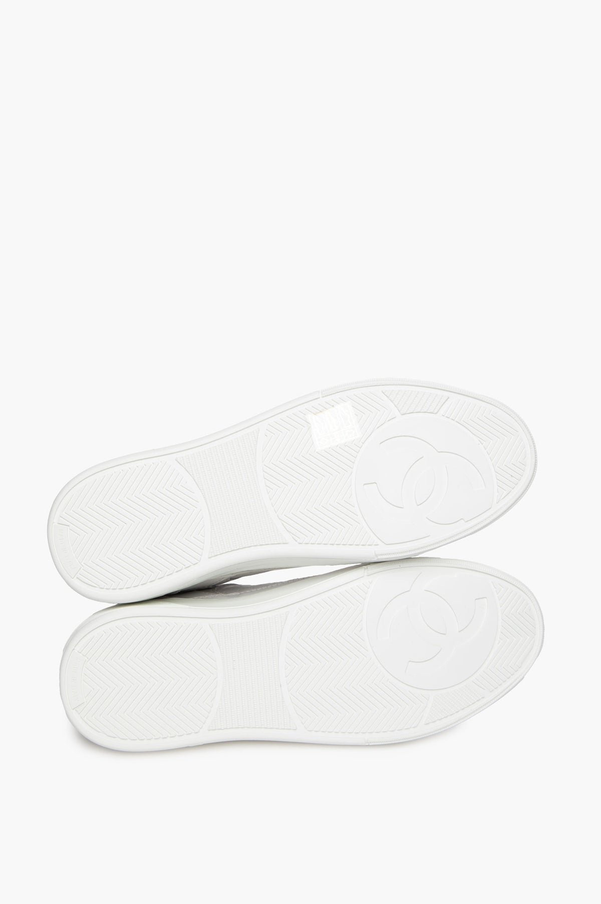 Chanel 23A White Leather CC Logo Sneakers Size 36