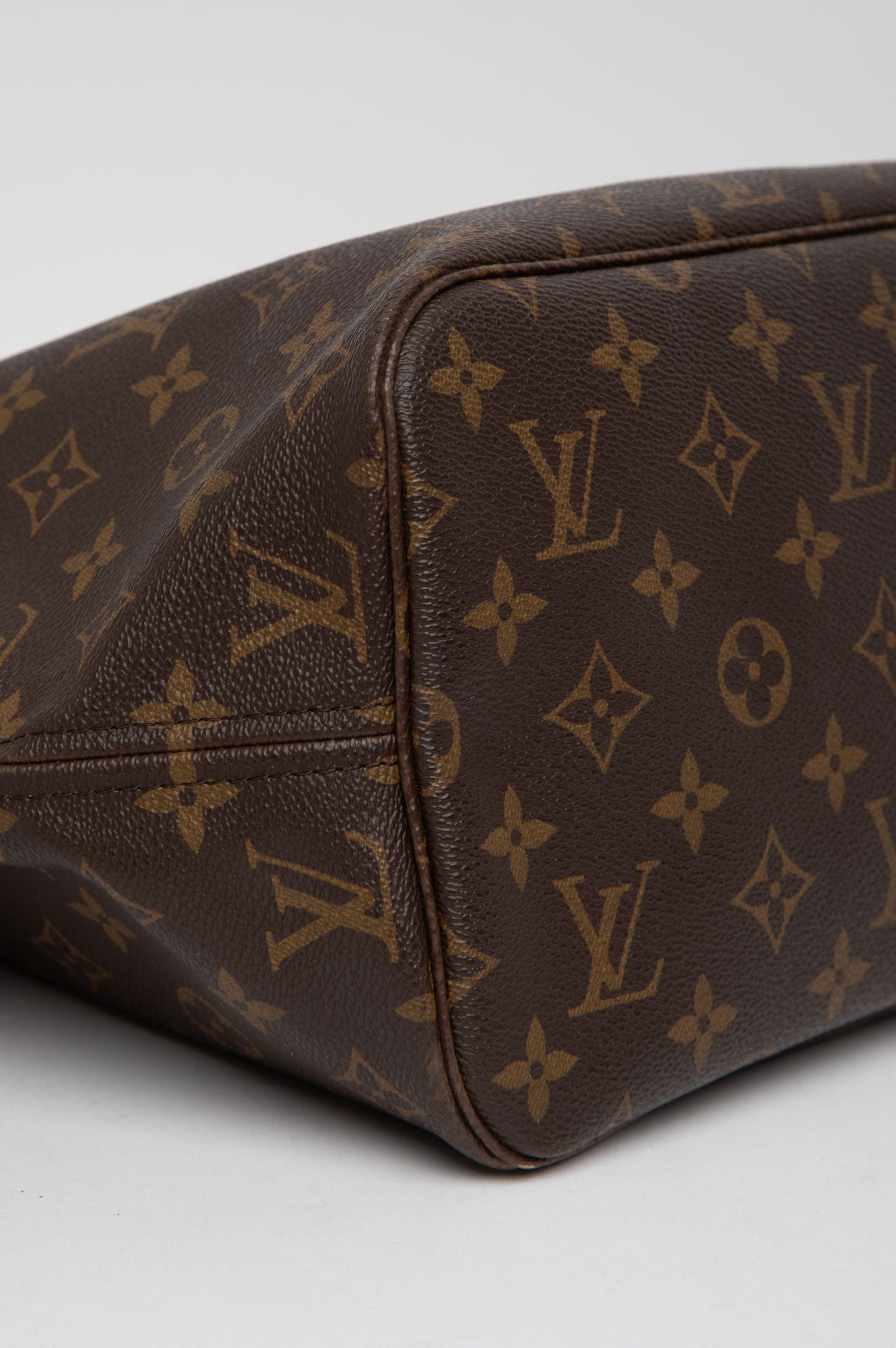 Louis Vuitton Monogram Neverfull MM Tote