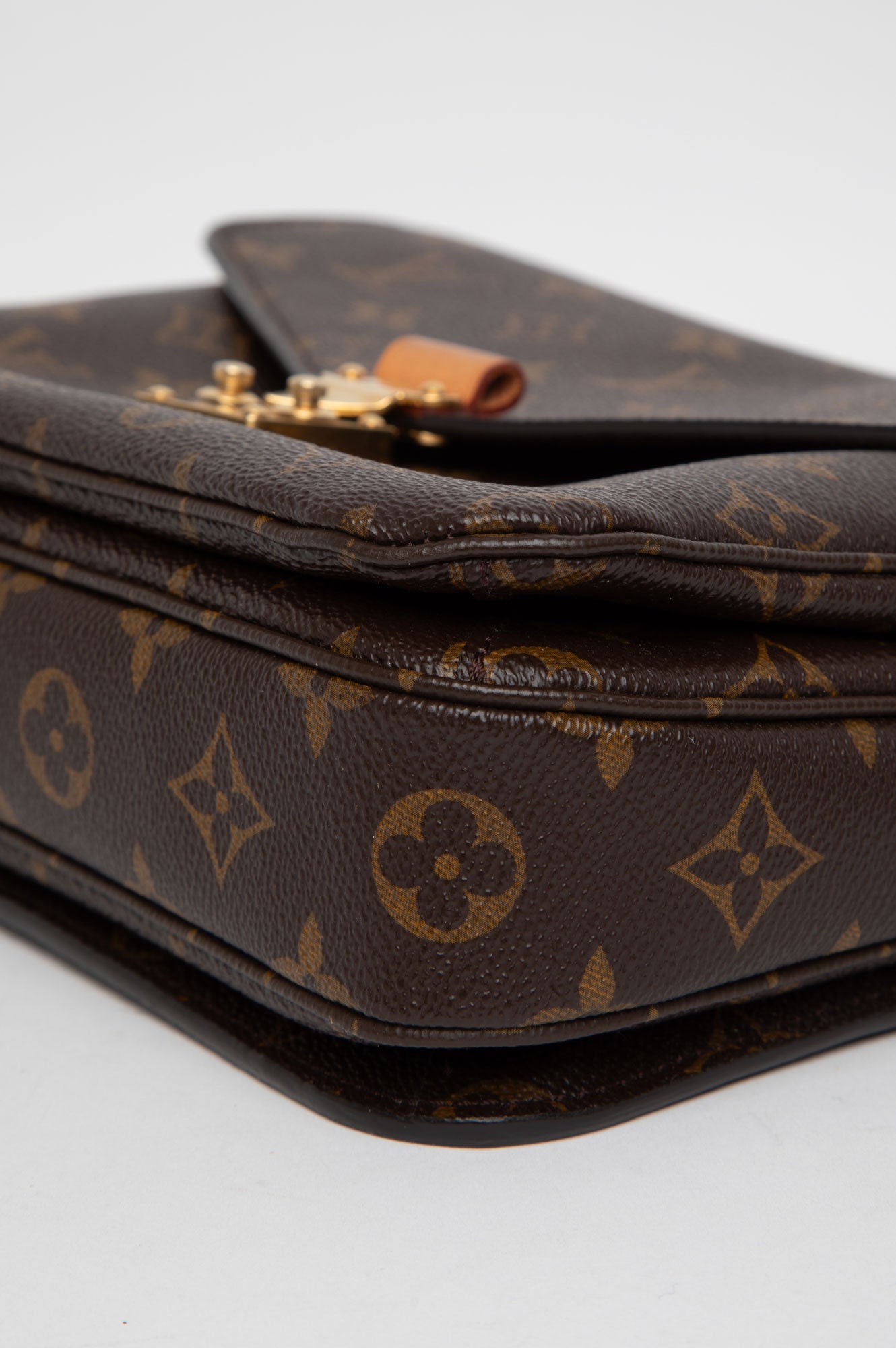 Louis Vuitton 2019 Monogram Pochette Metis Bag