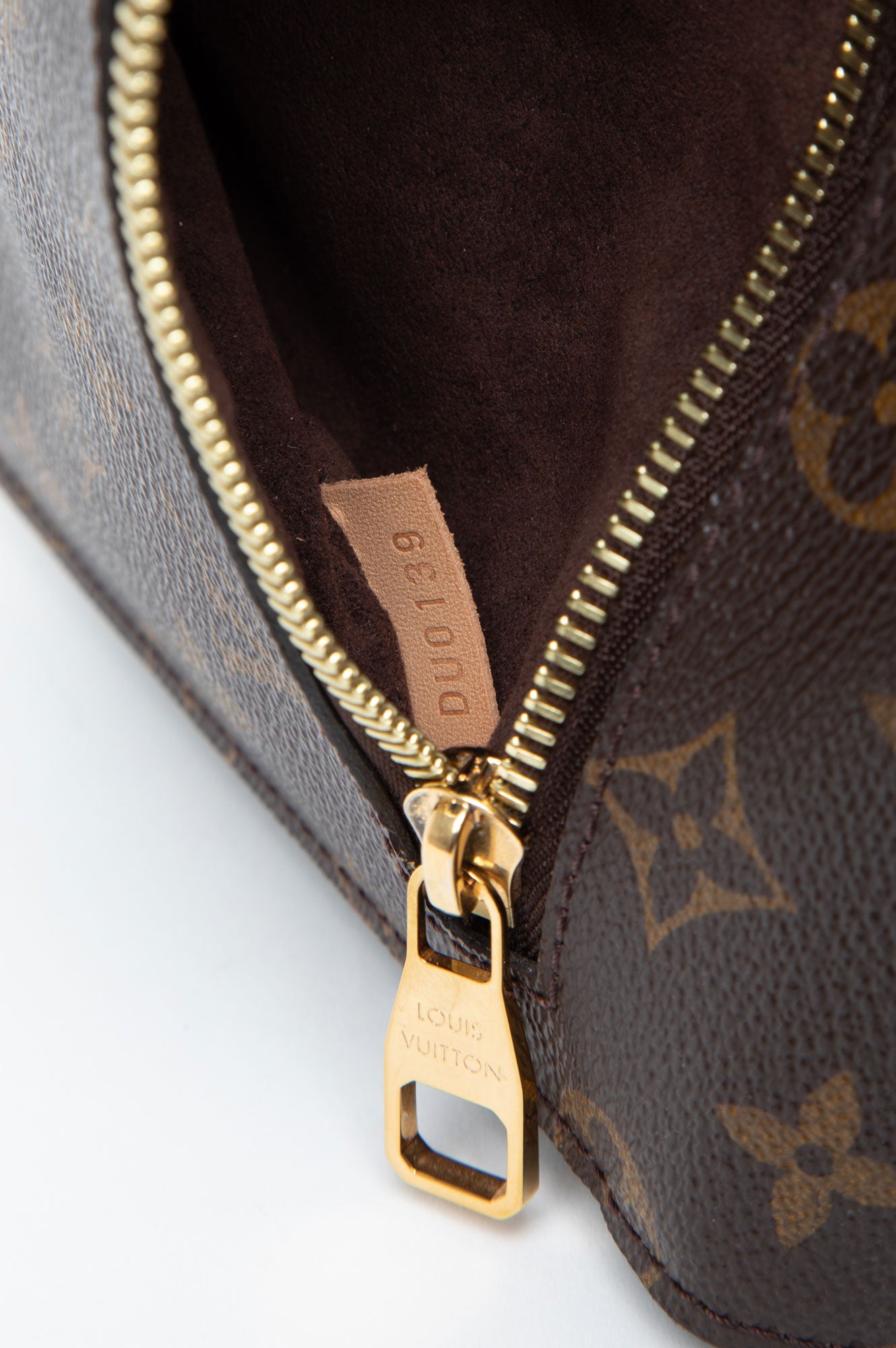 Louis Vuitton 2019 Monogram Pochette Metis Bag