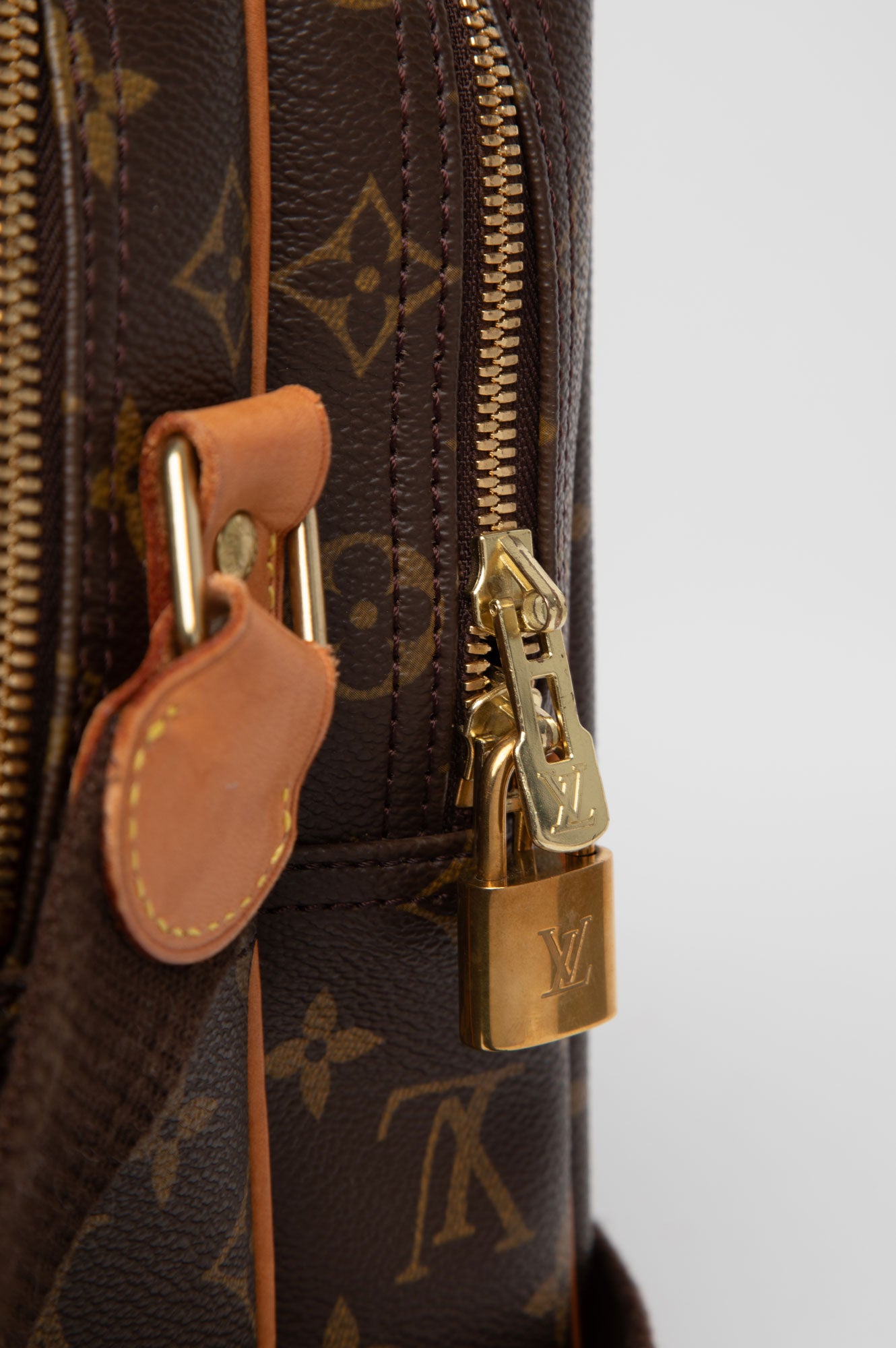 Louis Vuitton Brown Monogram Repoter GM Bag