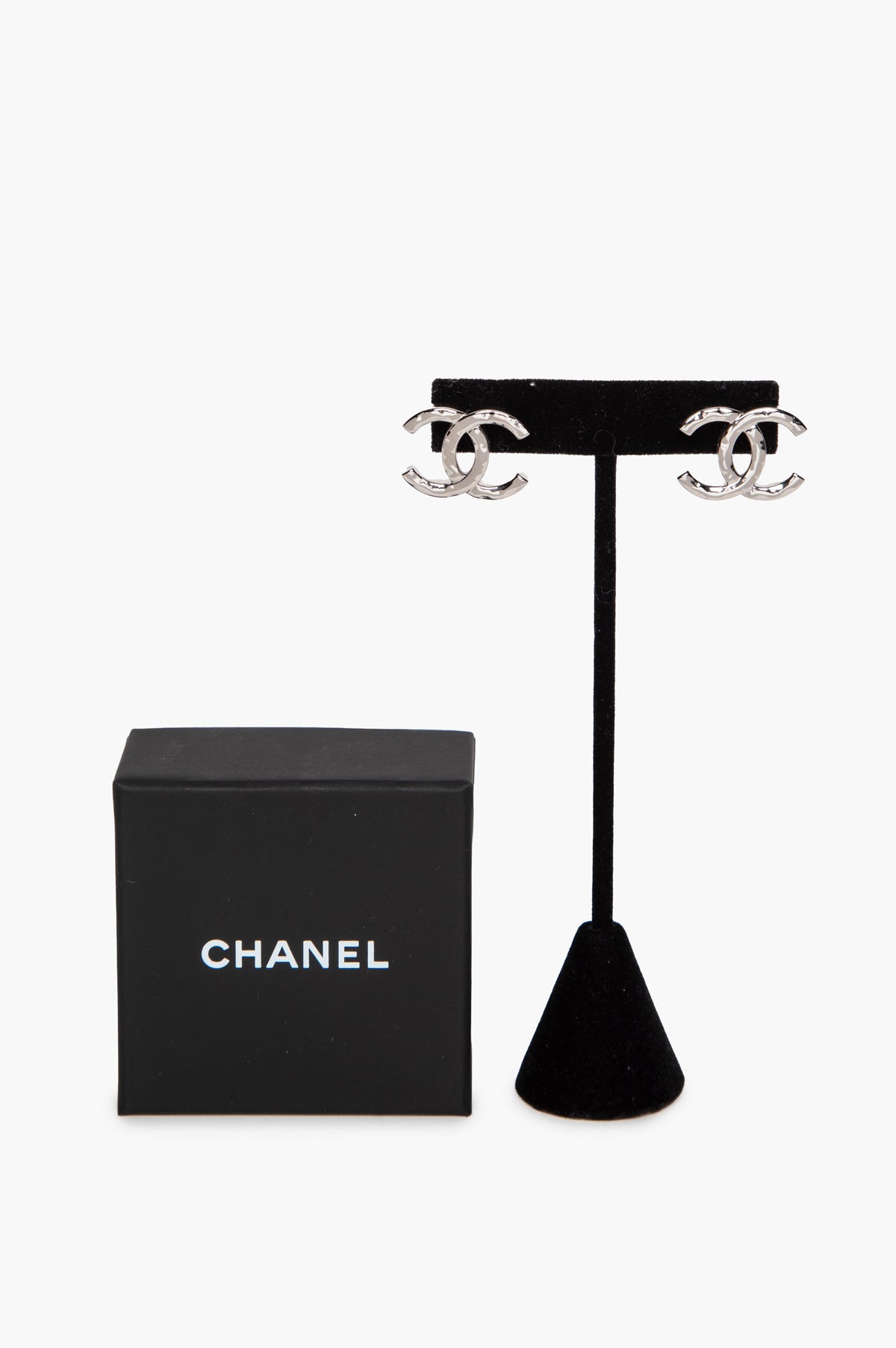 Chanel Spring 26B Silver Tone Hammered CC Earrings