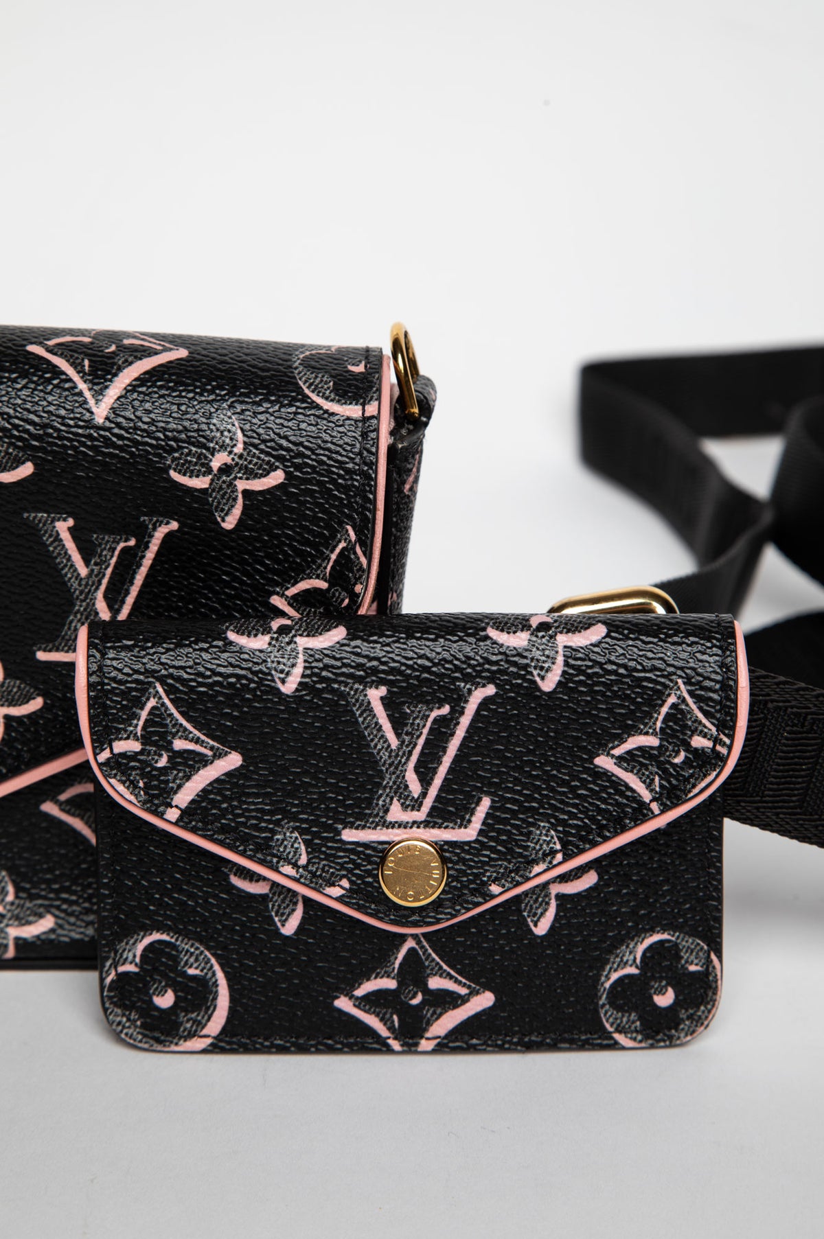 Louis Vuitton Black Monogram Fall For You Félicie Strap & Go Bag