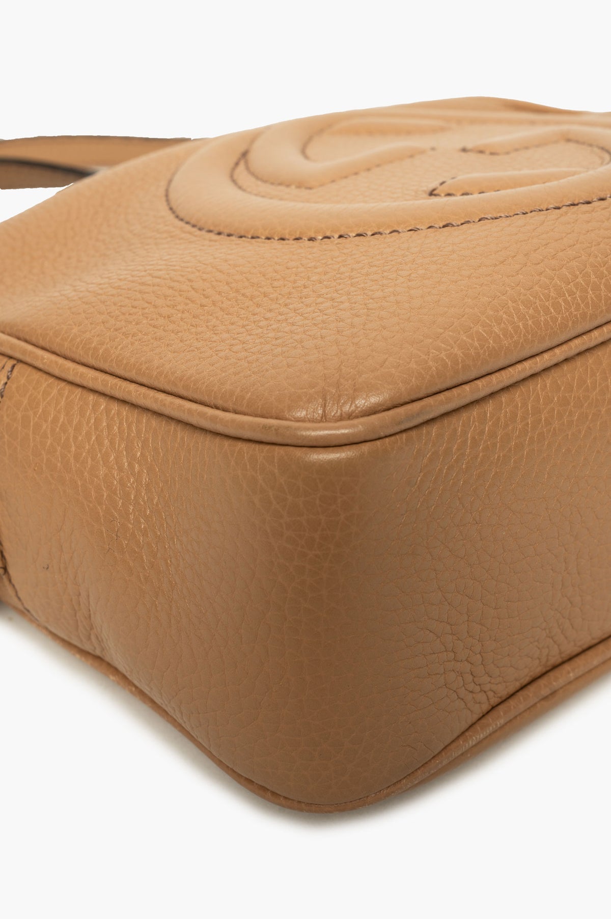 Gucci Beige Pebbled Calfskin Small Soho Disco Crossbody Bag