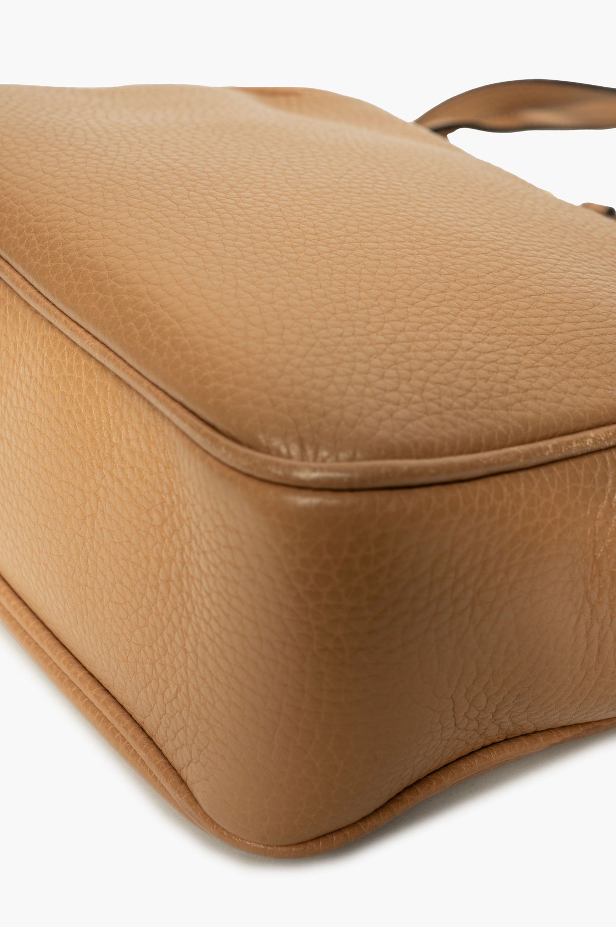 Gucci Beige Pebbled Calfskin Small Soho Disco Crossbody Bag