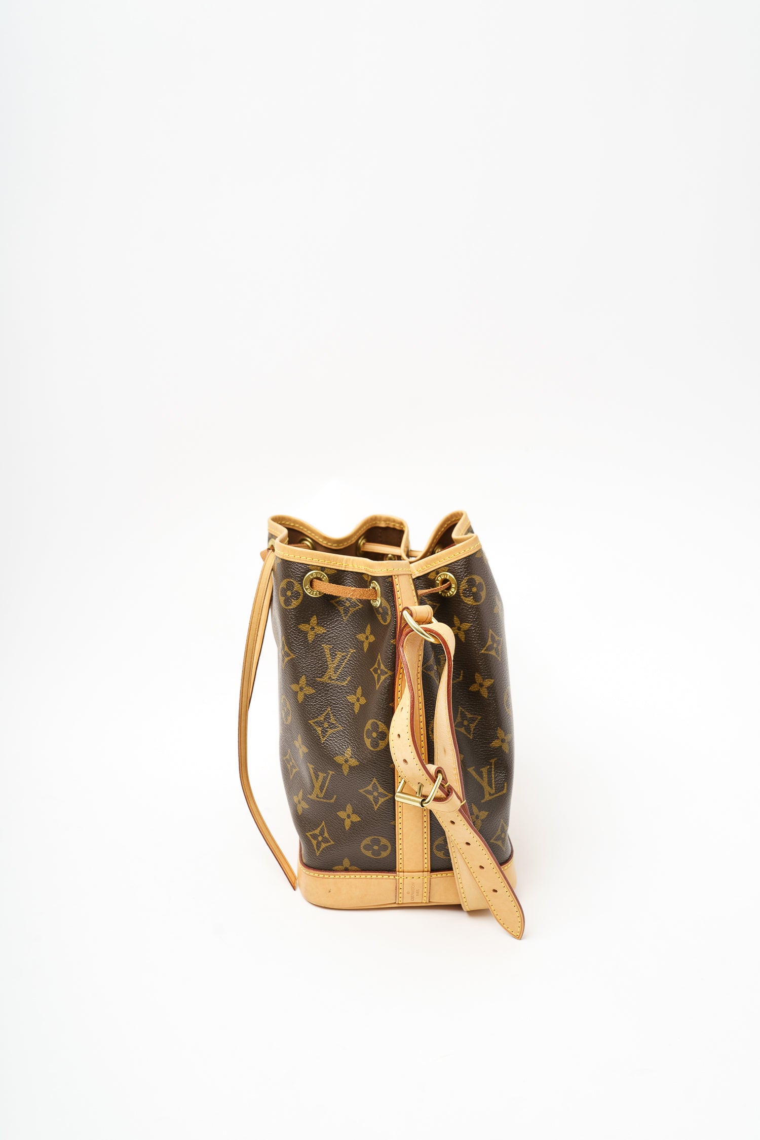 Louis Vuitton Monogram Noe BB Bucket Bag – Once More Luxury